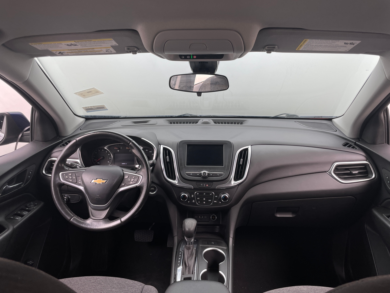 Thumbnail: 2022 Chevrolet Equinox - 3