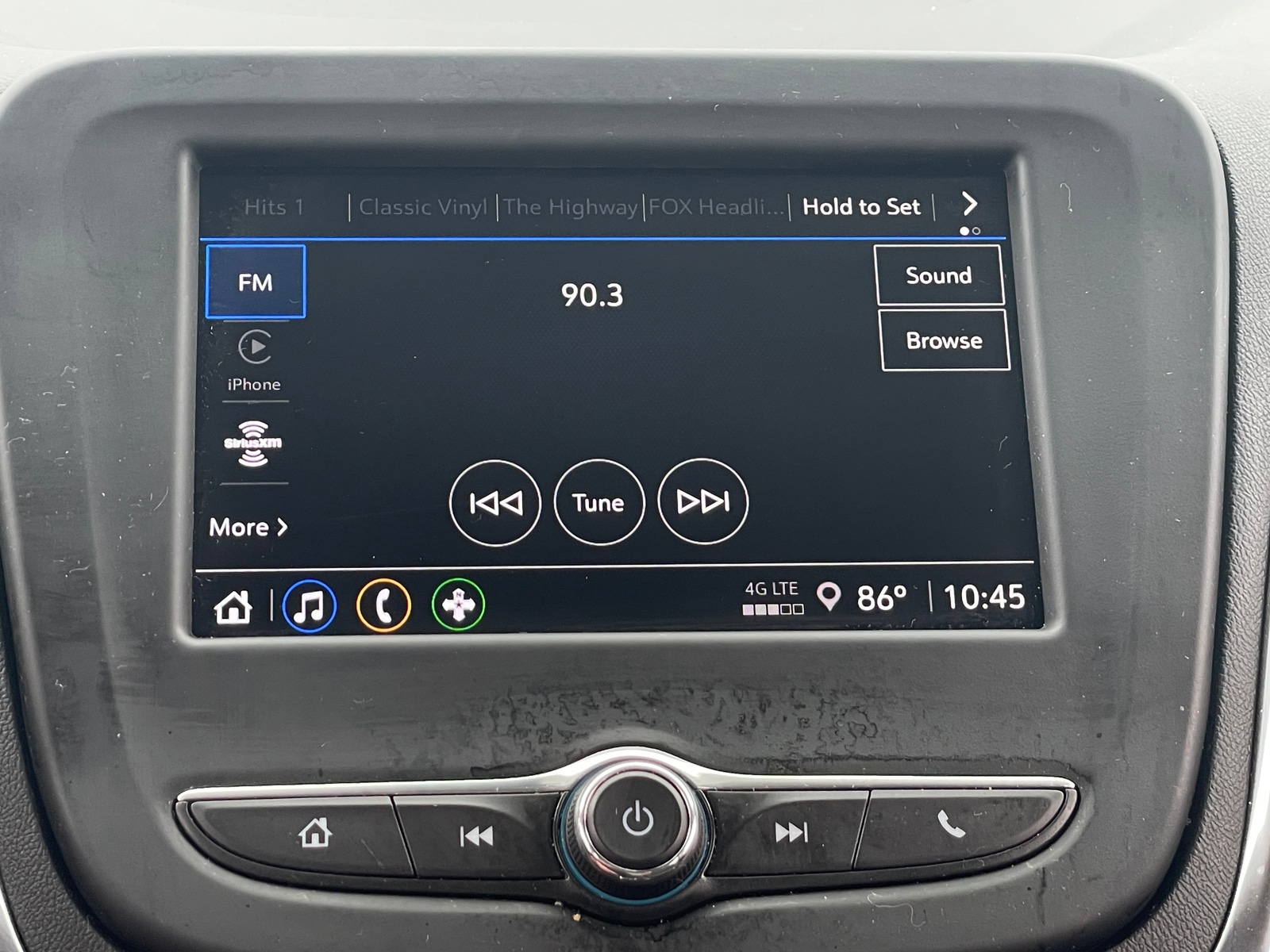 Thumbnail: 2022 Chevrolet Equinox - 4