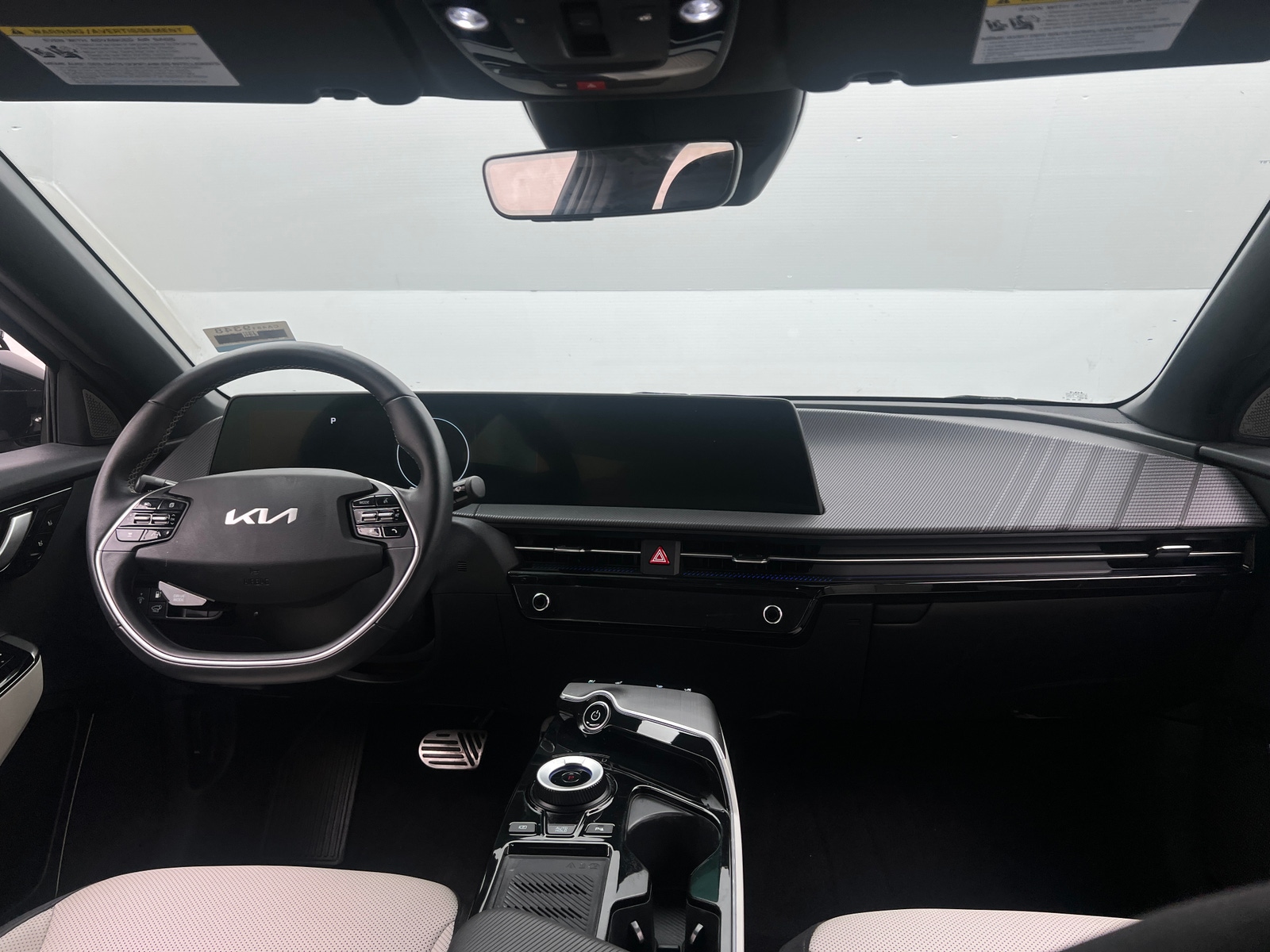Thumbnail: 2023 Kia EV6 - 3