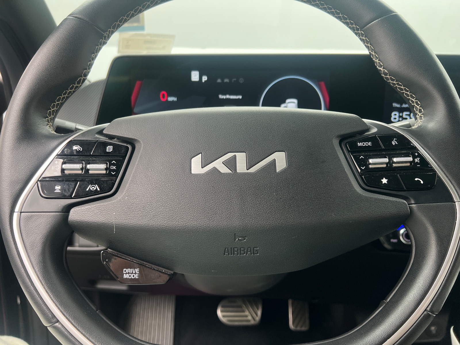 Thumbnail: 2023 Kia EV6 - 5