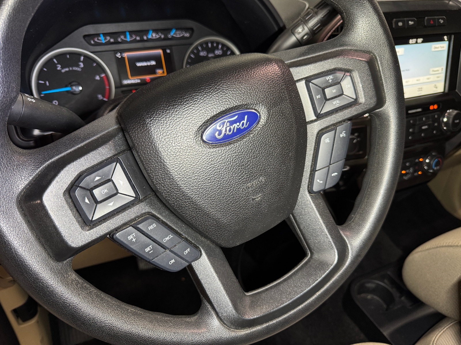 Thumbnail: 2017 Ford Econoline - 5