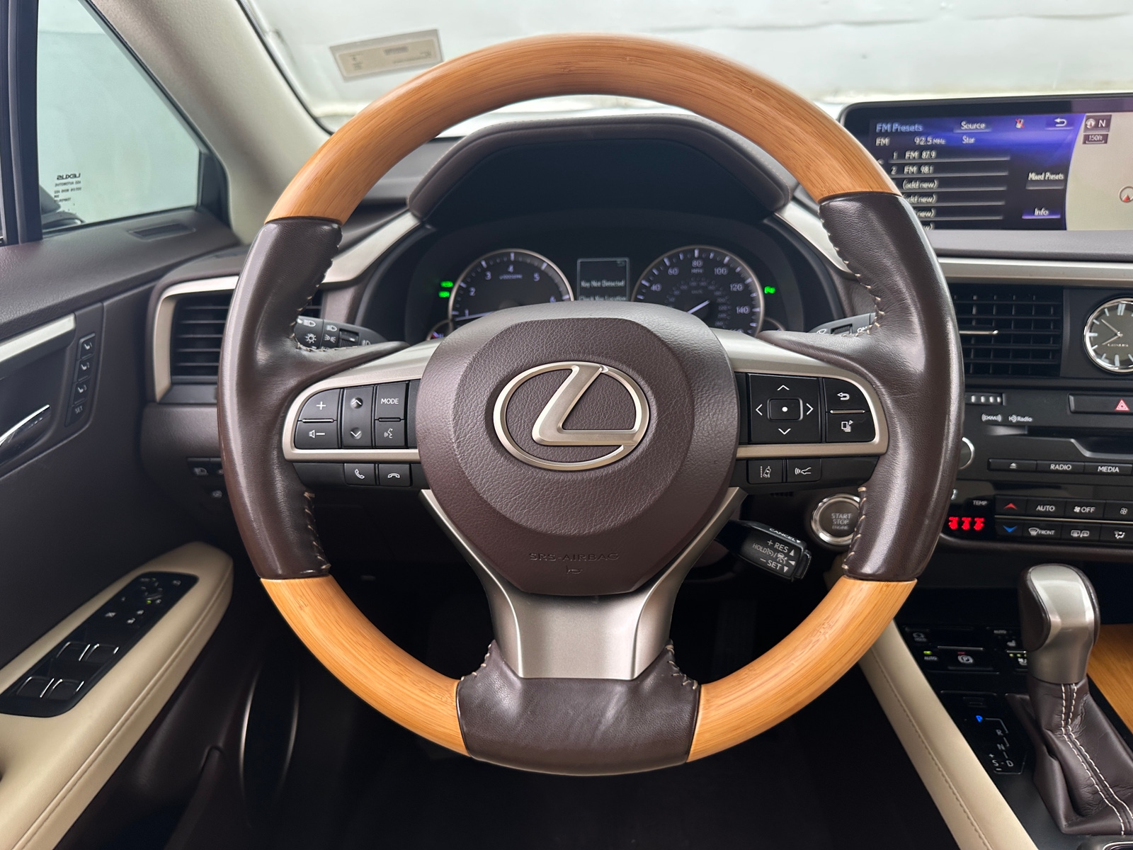 Thumbnail: 2019 Lexus RX - 4
