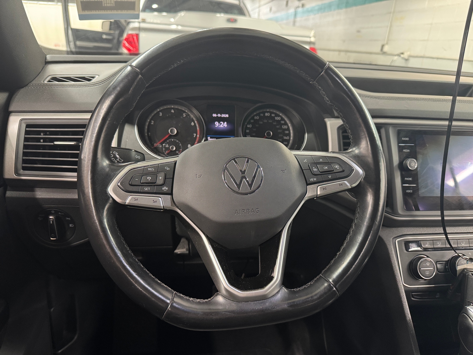 Thumbnail: 2020 Volkswagen Atlas - 4