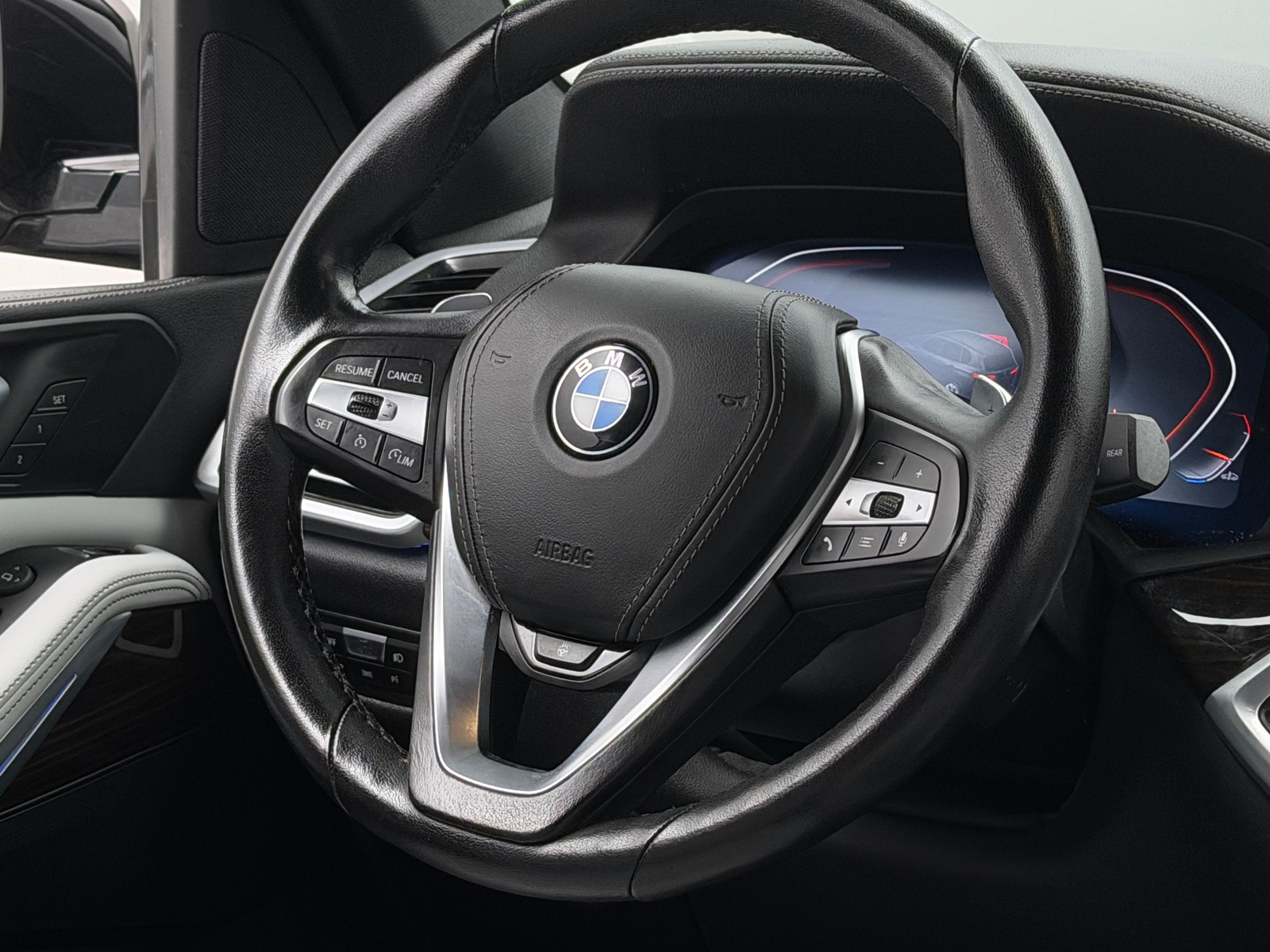 Thumbnail: 2023 BMW X5 - 4