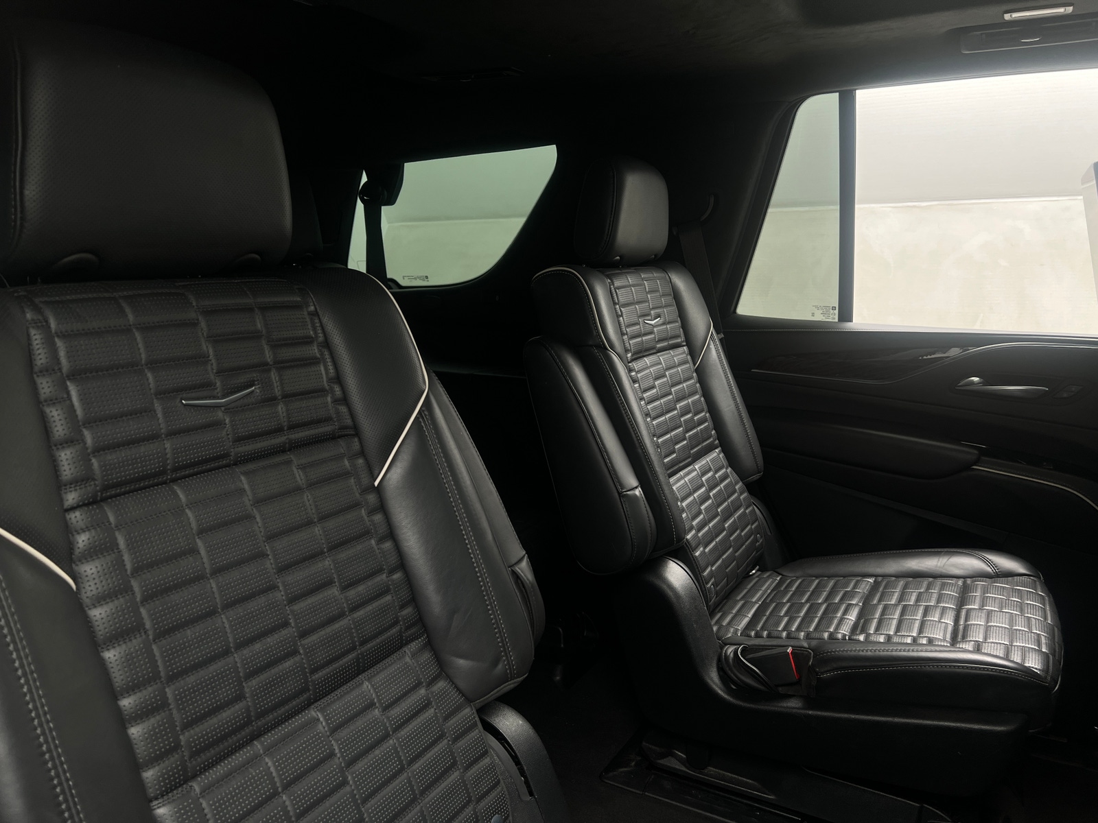 Thumbnail: 2021 Cadillac Escalade - 5