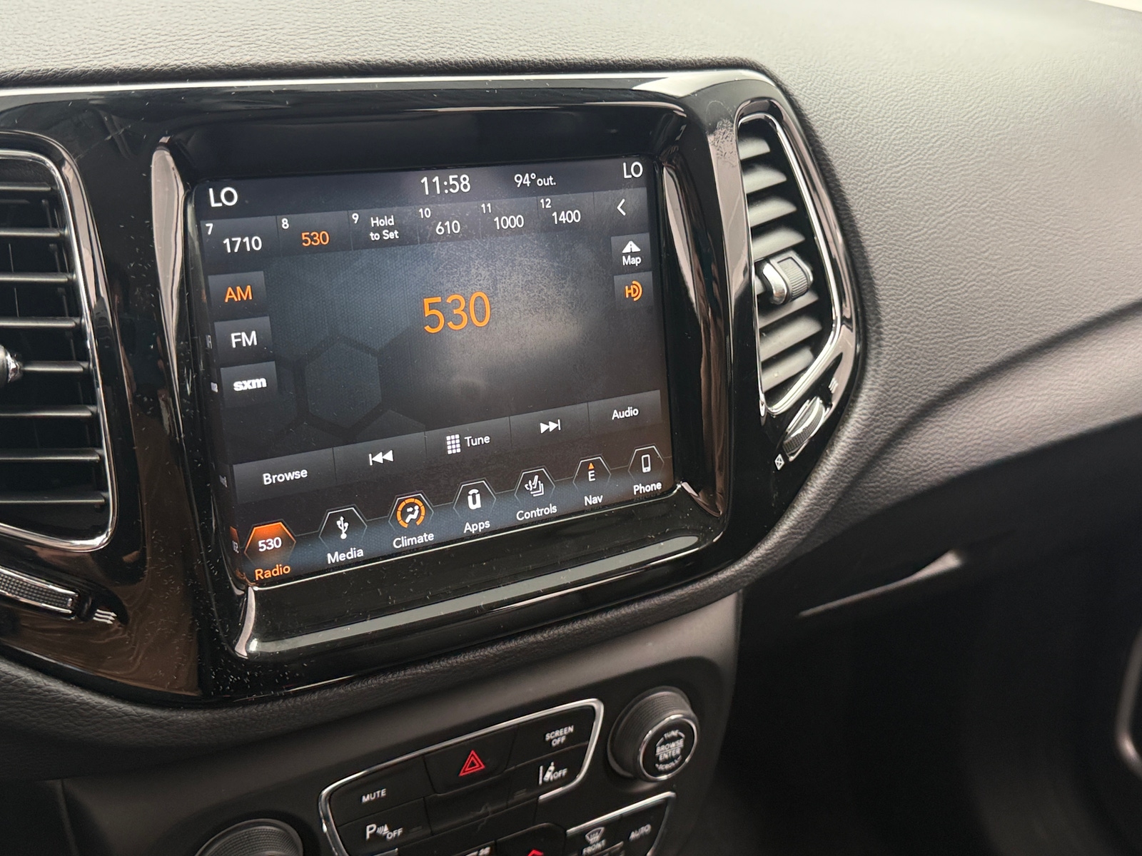 Thumbnail: 2018 Jeep Compass - 3