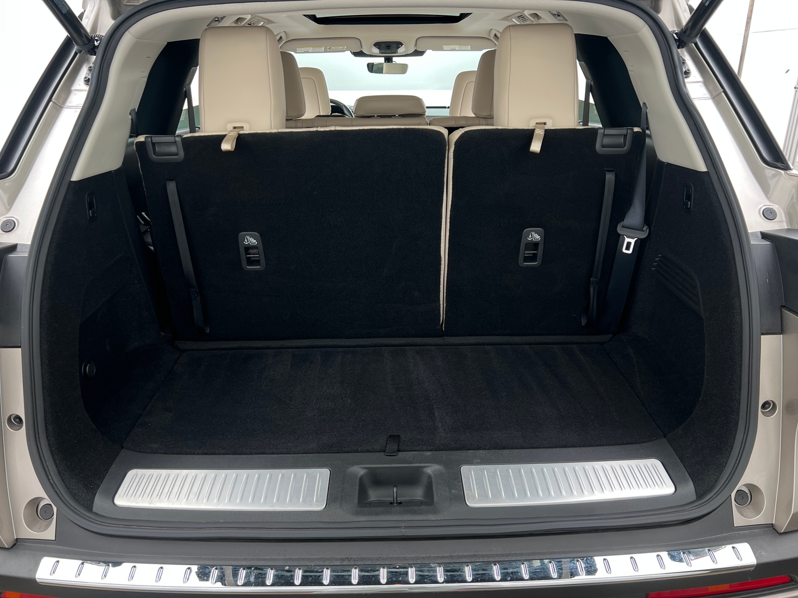 Thumbnail: 2023 INFINITI QX60 - 6