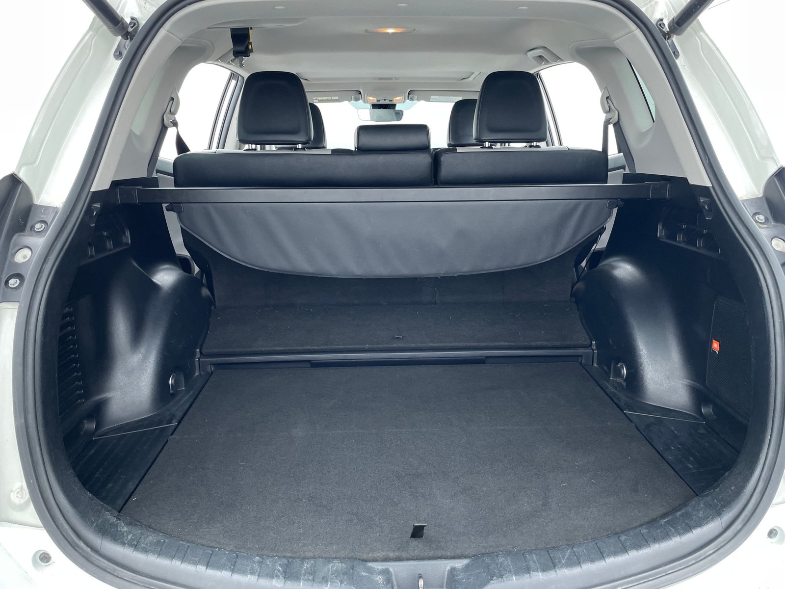 Thumbnail: 2017 Toyota RAV4 - 6