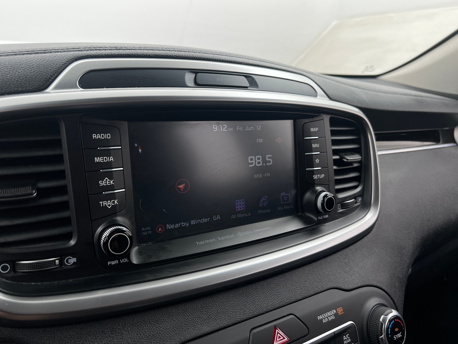Thumbnail: 2019 Kia Sorento - 3