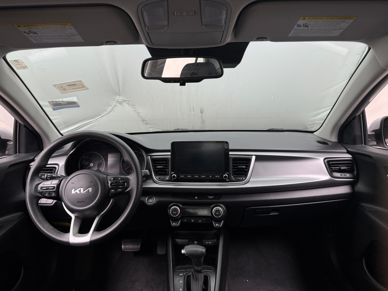Thumbnail: 2023 Kia Rio - 3