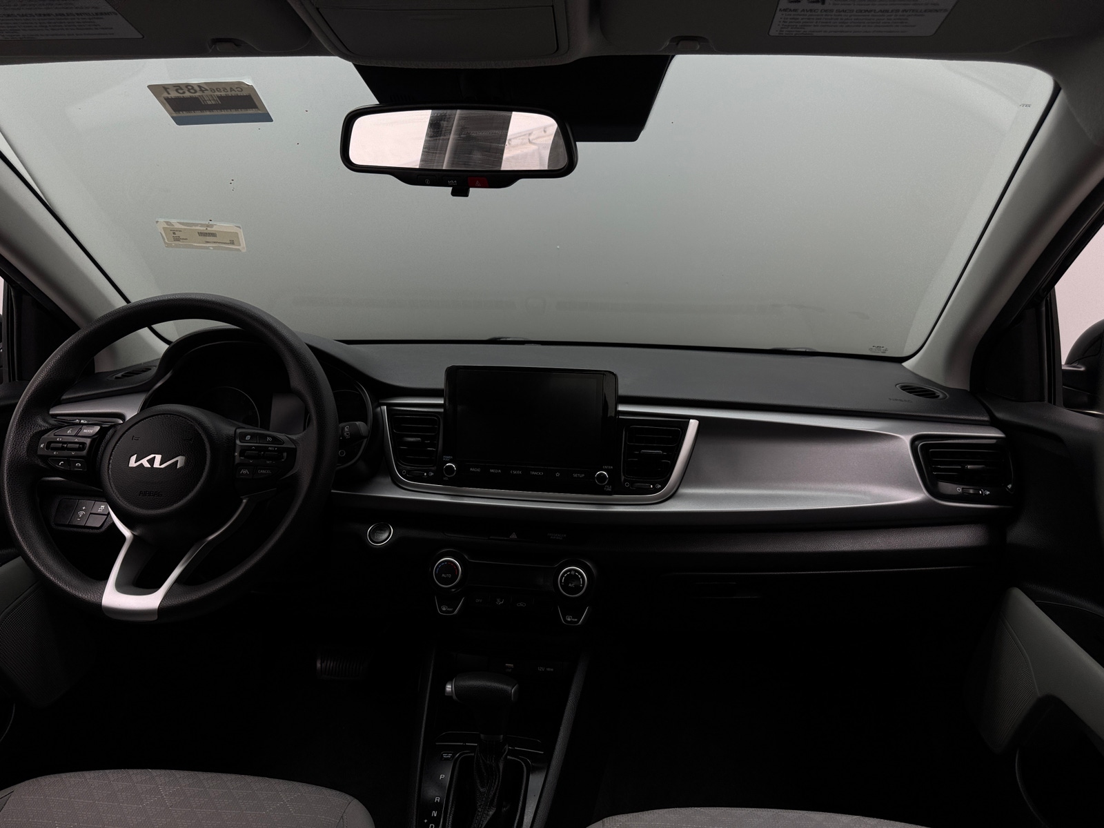 Thumbnail: 2023 Kia Rio - 3