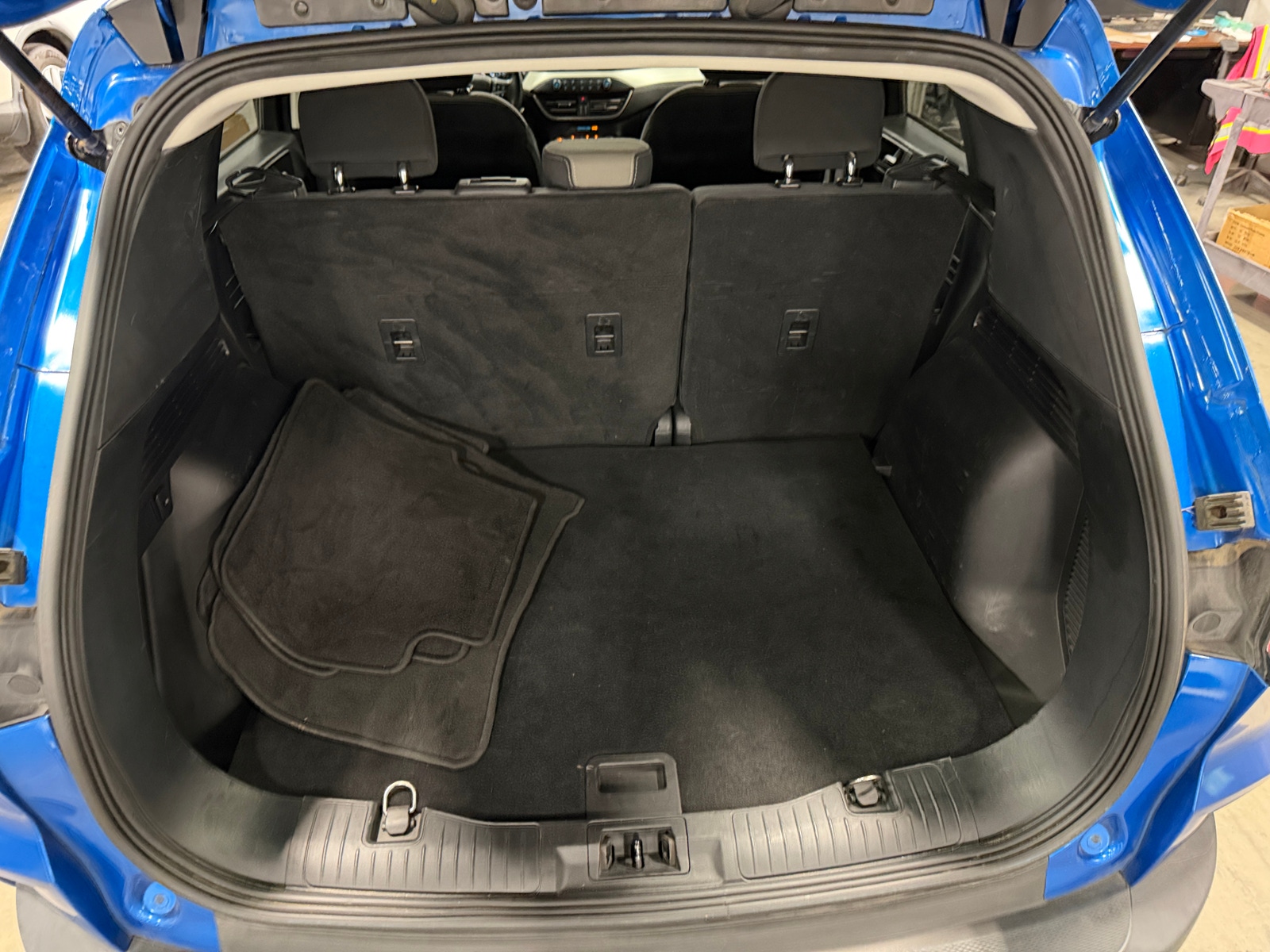 Thumbnail: 2021 Ford Escape - 7