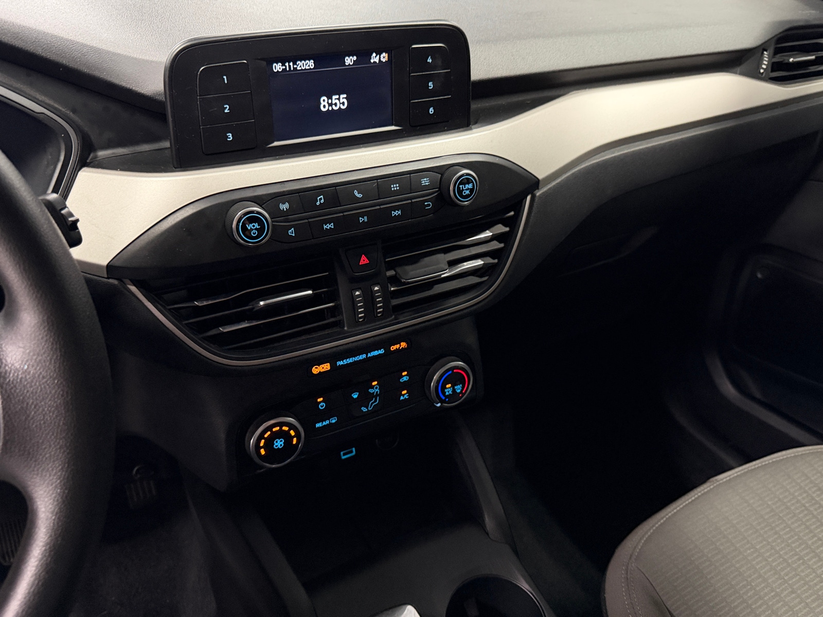 Thumbnail: 2021 Ford Escape - 4