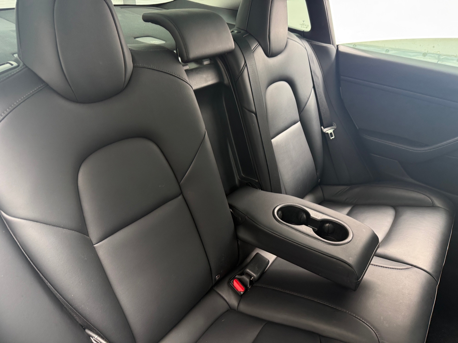 Thumbnail: 2022 Tesla Model 3 - 5