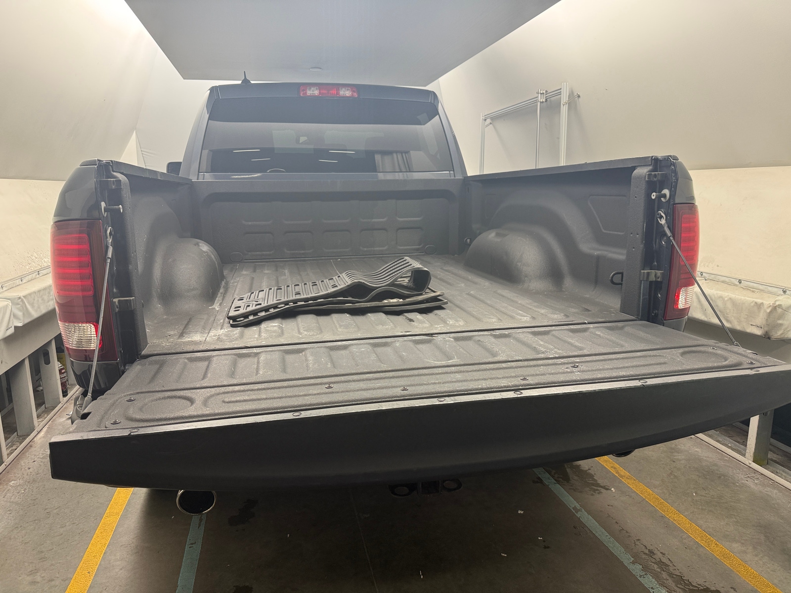 Thumbnail: 2021 RAM 1500 Classic - 7