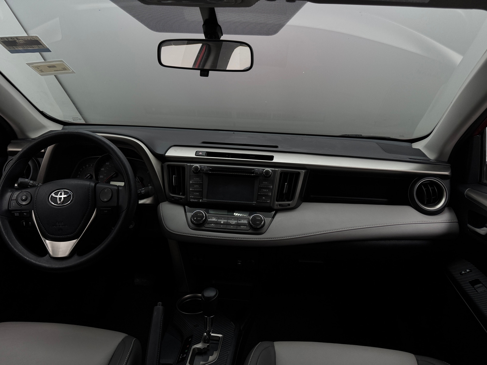 Thumbnail: 2015 Toyota RAV4 - 3