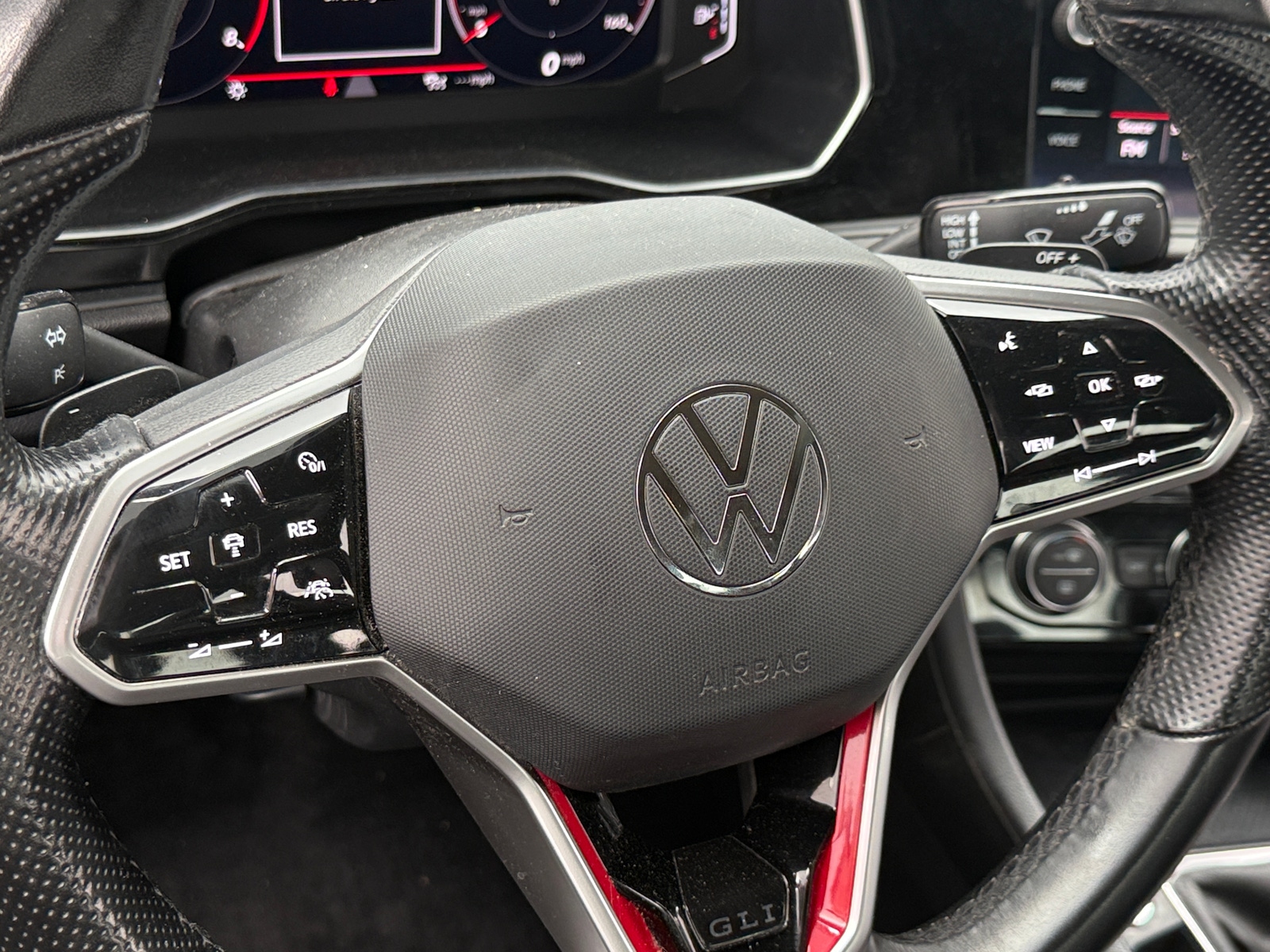 Thumbnail: 2022 Volkswagen Jetta - 4
