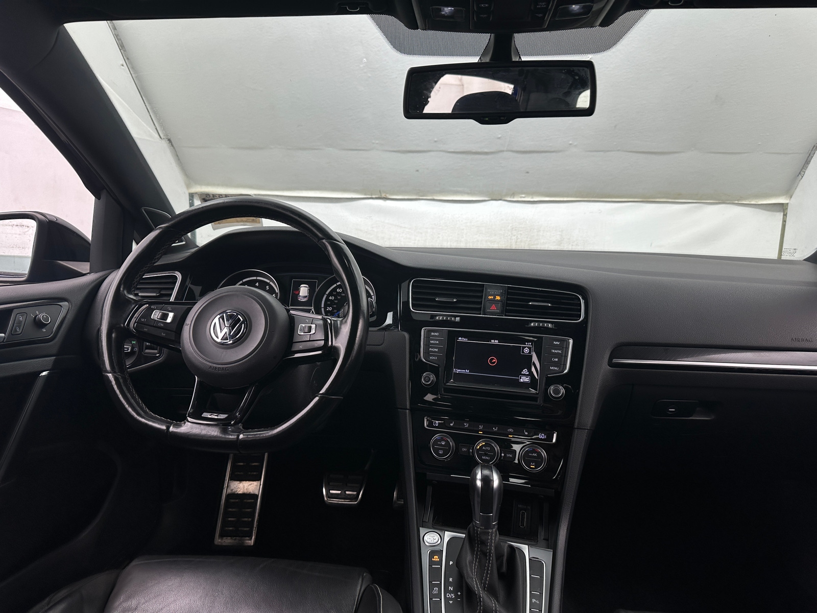 Thumbnail: 2015 Volkswagen Golf - 2