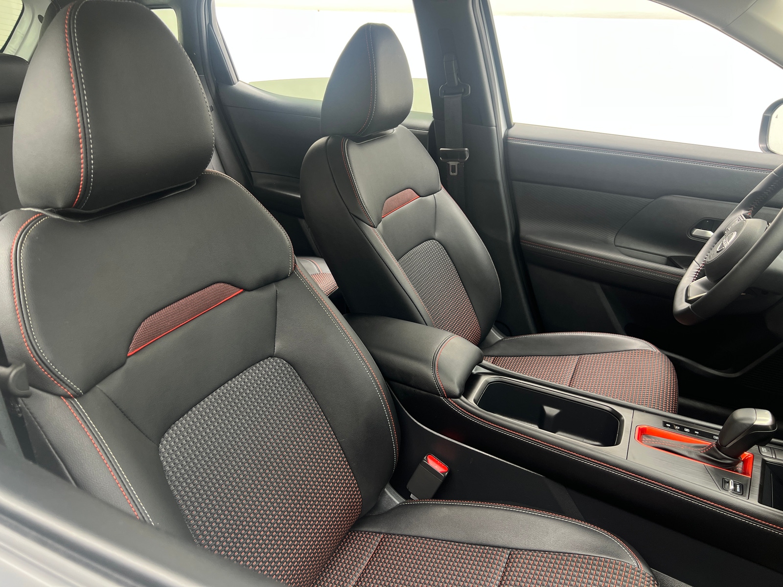 Thumbnail: 2026 Nissan Kicks - 2
