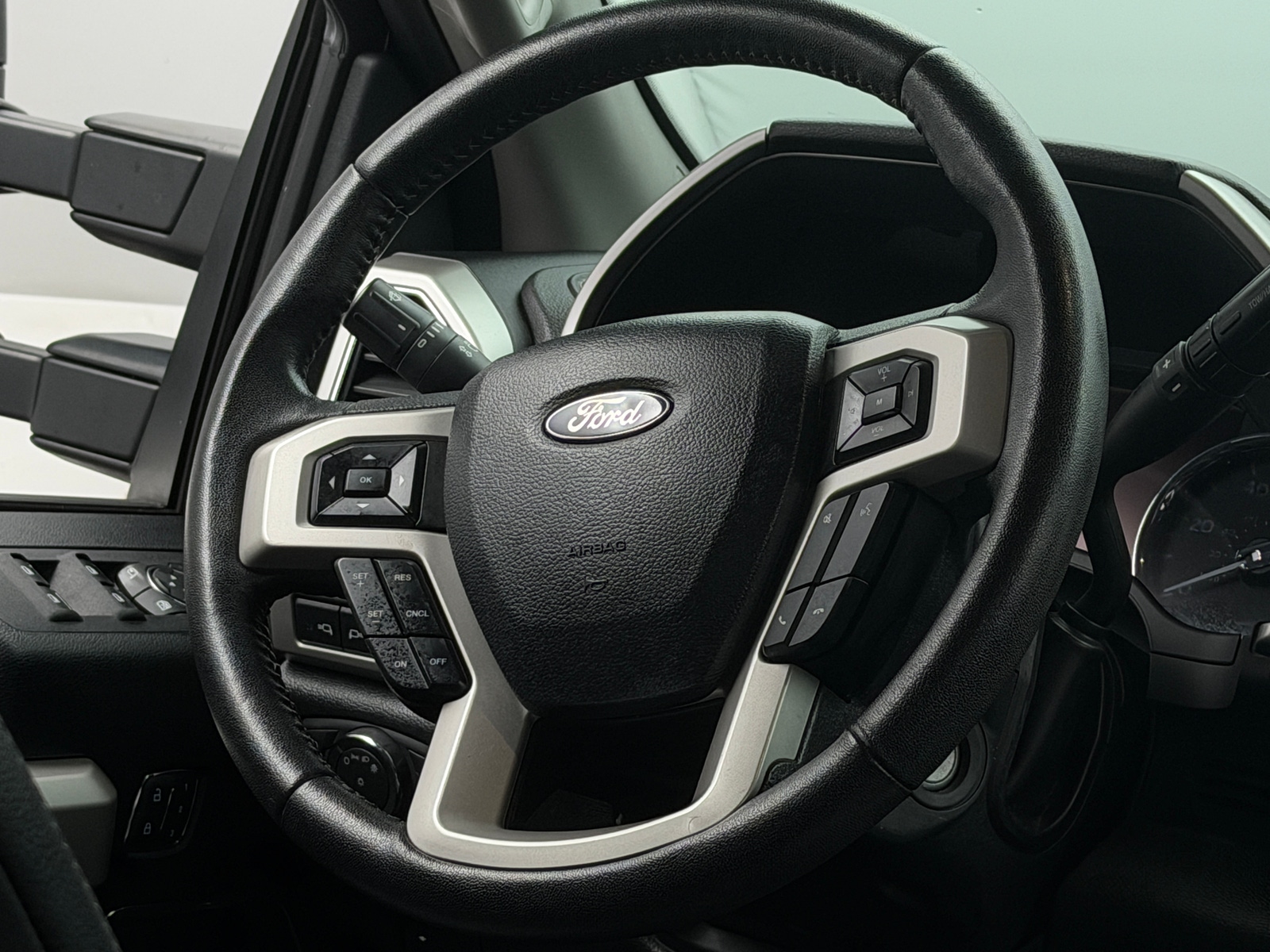 Thumbnail: 2019 Ford Econoline - 4