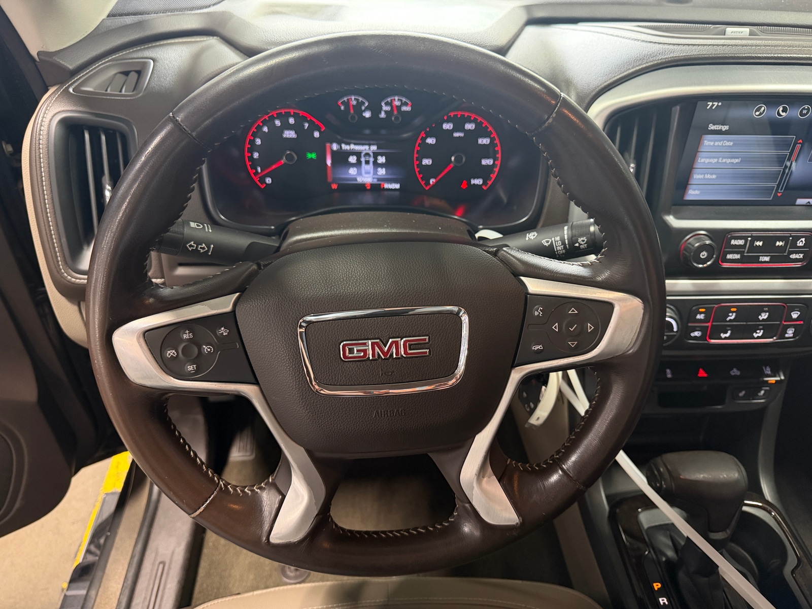 Thumbnail: 2015 GMC Canyon - 4