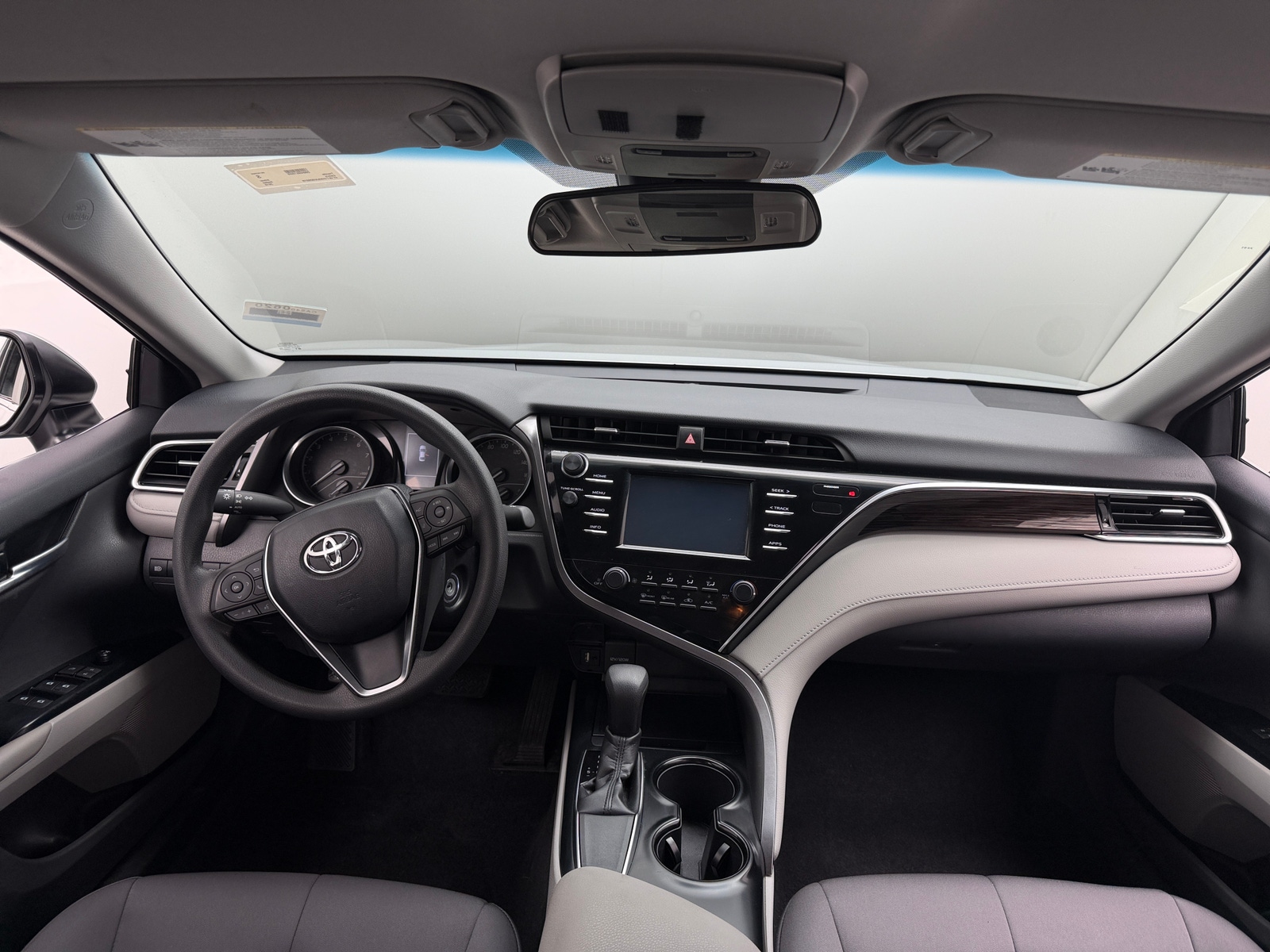 Thumbnail: 2018 Toyota Camry - 3