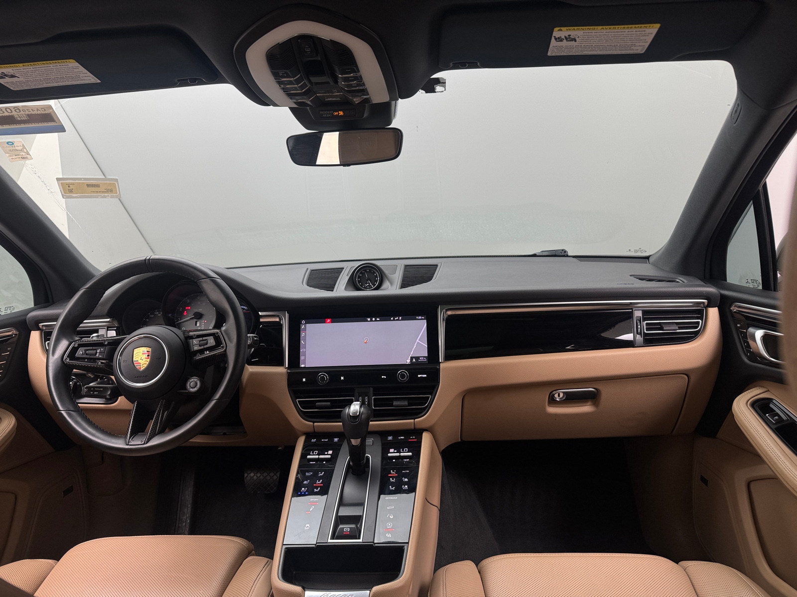 Thumbnail: 2022 Porsche Macan - 2