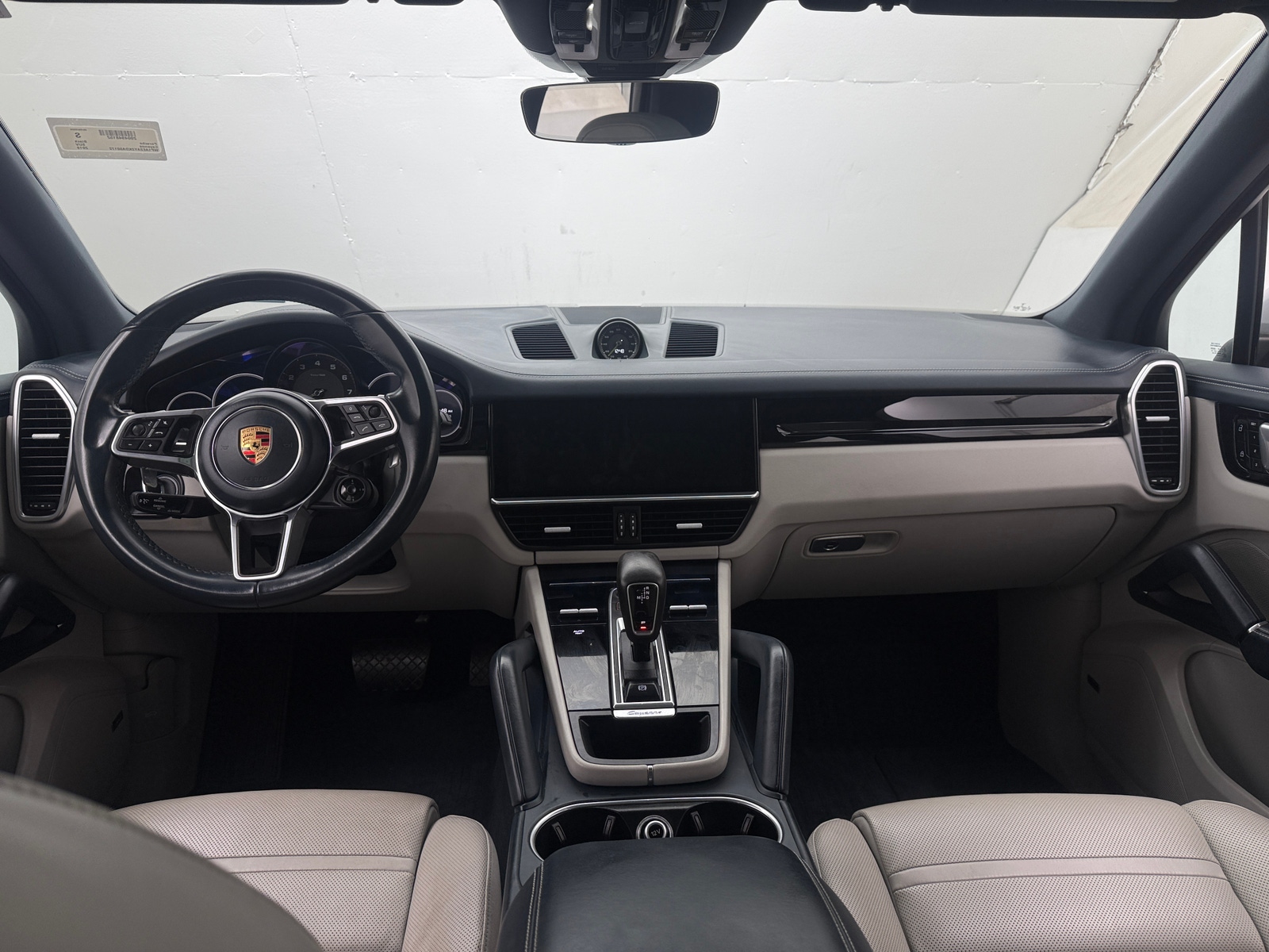 Thumbnail: 2019 Porsche Cayenne - 2