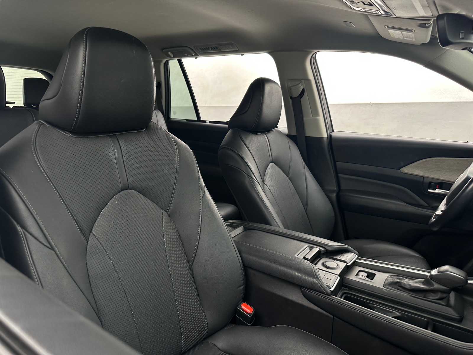 Thumbnail: 2024 Toyota Grand Highlander - 2