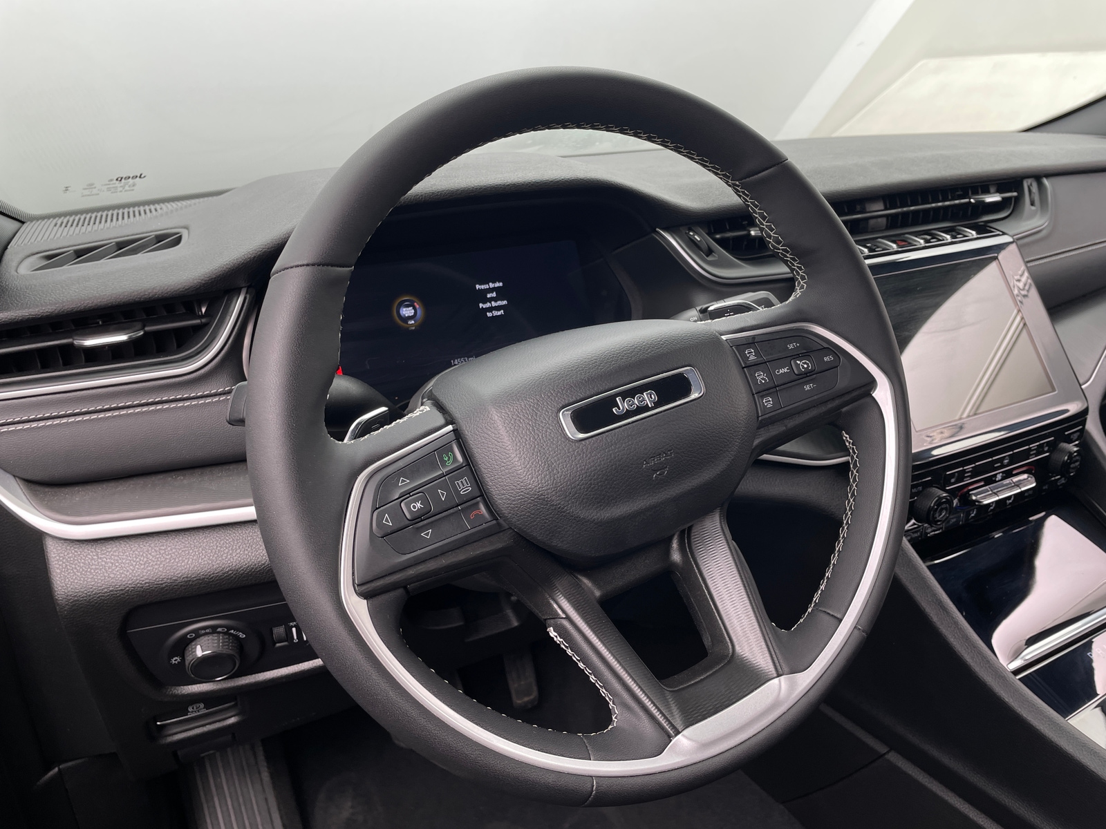 Thumbnail: 2024 Jeep Grand Cherokee - 5