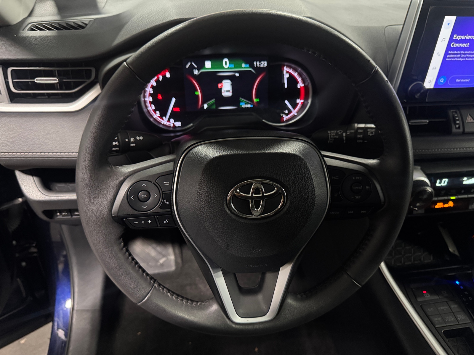 Thumbnail: 2023 Toyota RAV4 - 4