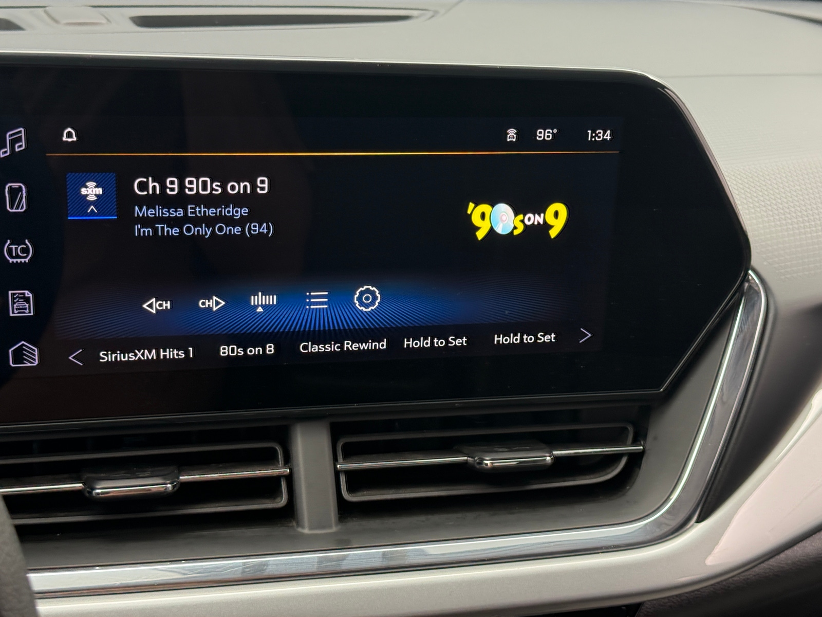 Thumbnail: 2025 Chevrolet Trax - 4