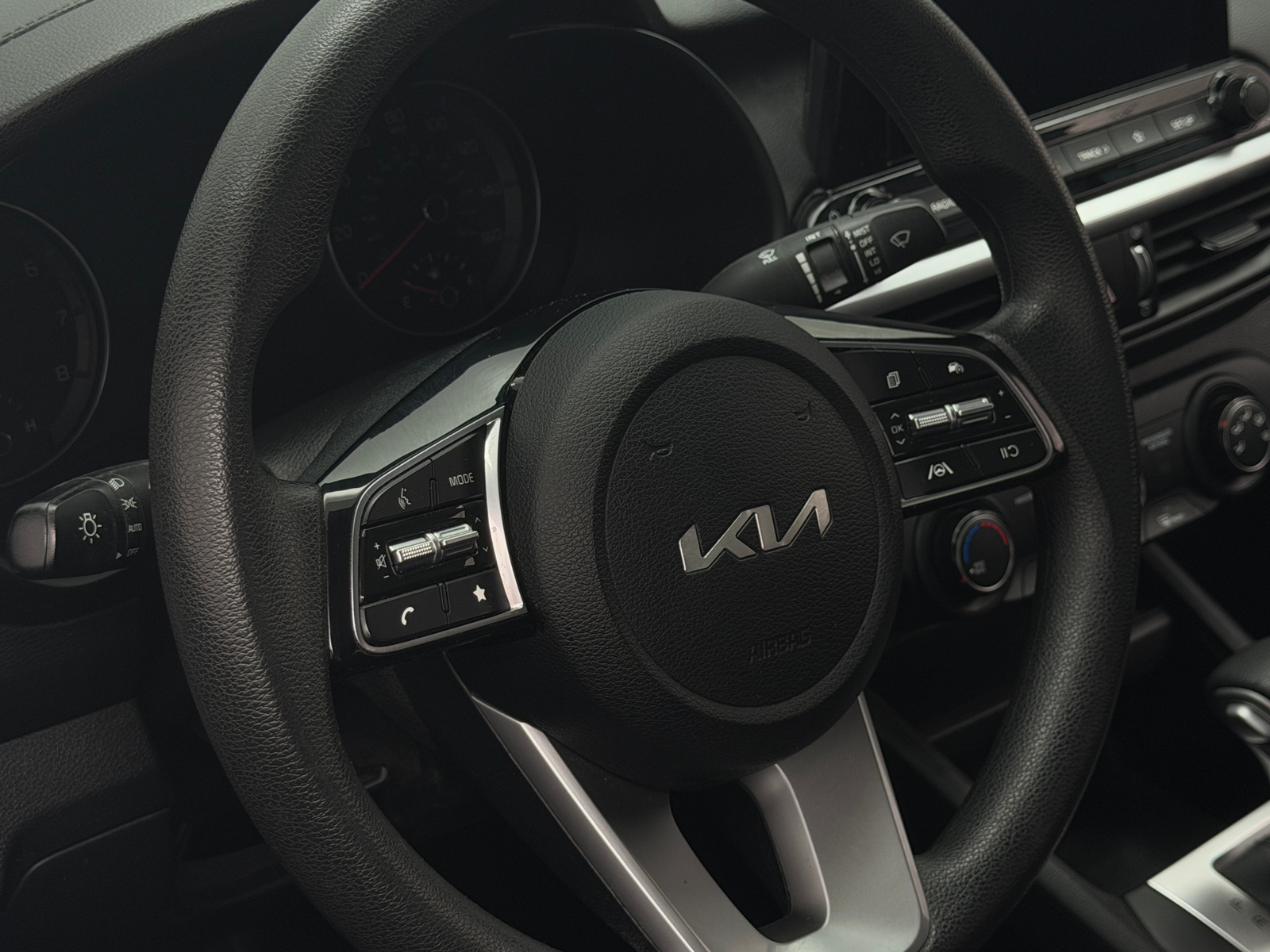 Thumbnail: 2024 Kia Forte - 5