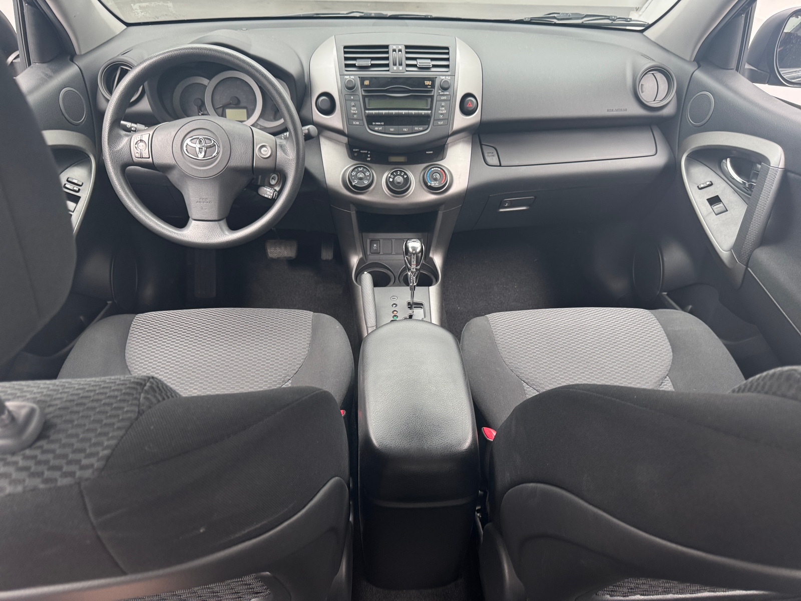 Thumbnail: 2011 Toyota RAV4 - 3