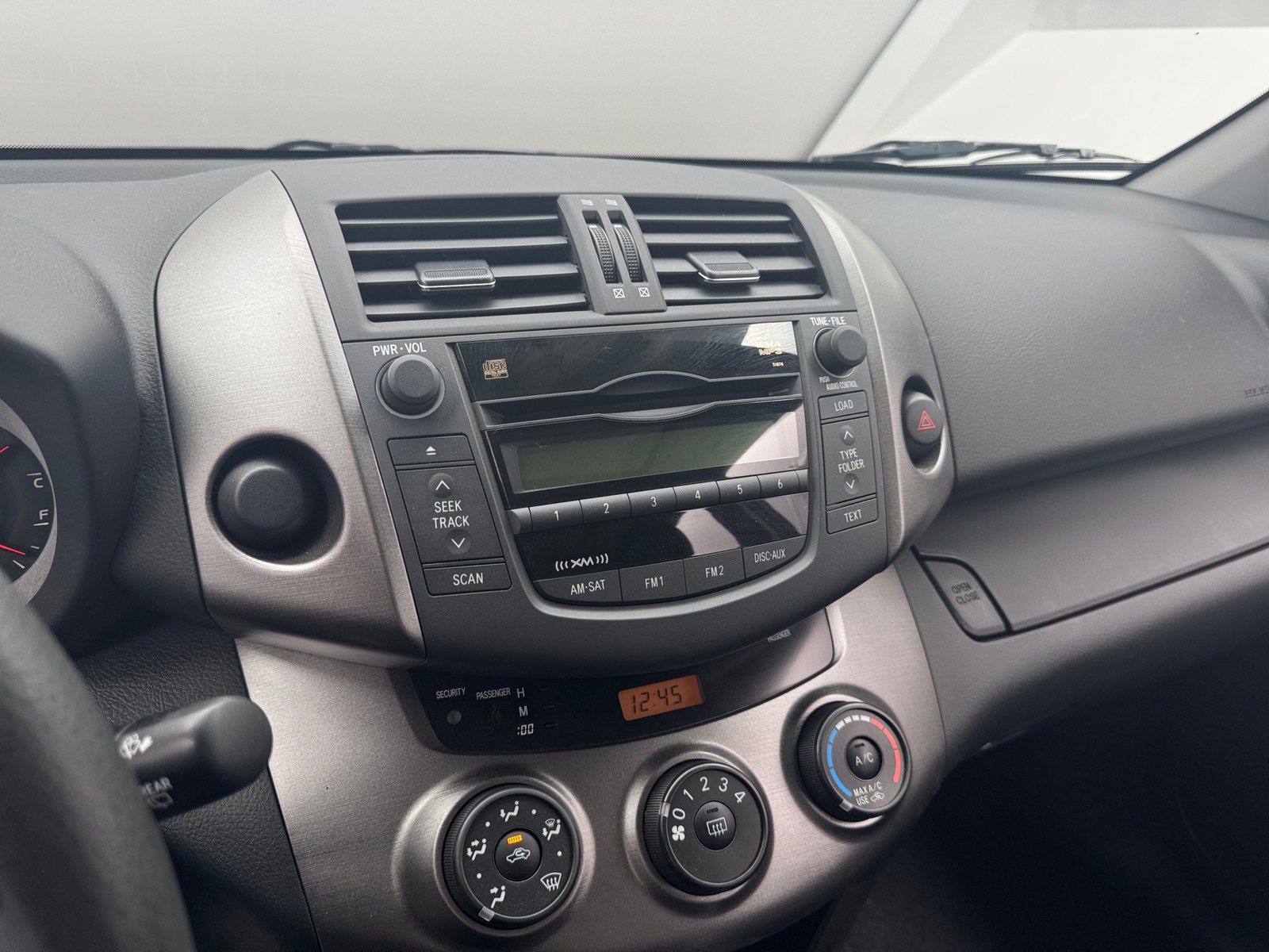 Thumbnail: 2011 Toyota RAV4 - 4