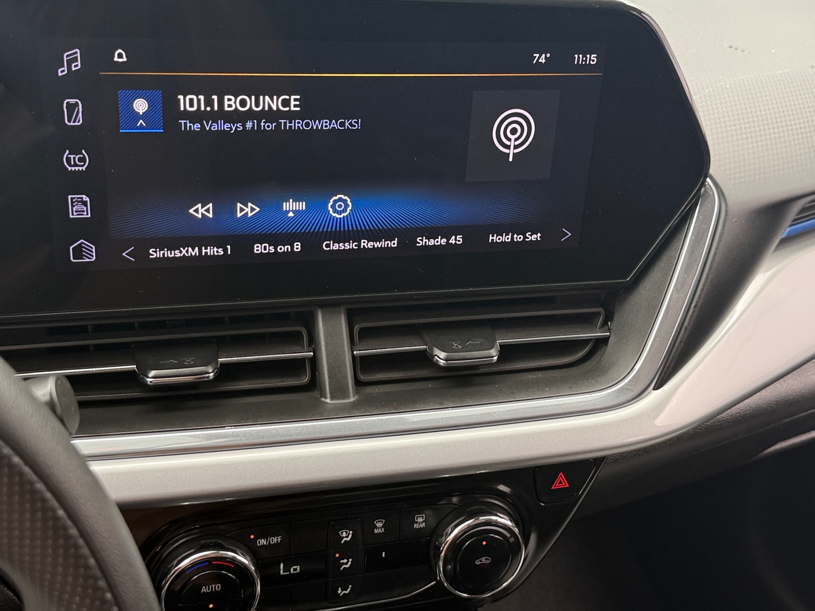 Thumbnail: 2025 Chevrolet Trax - 4