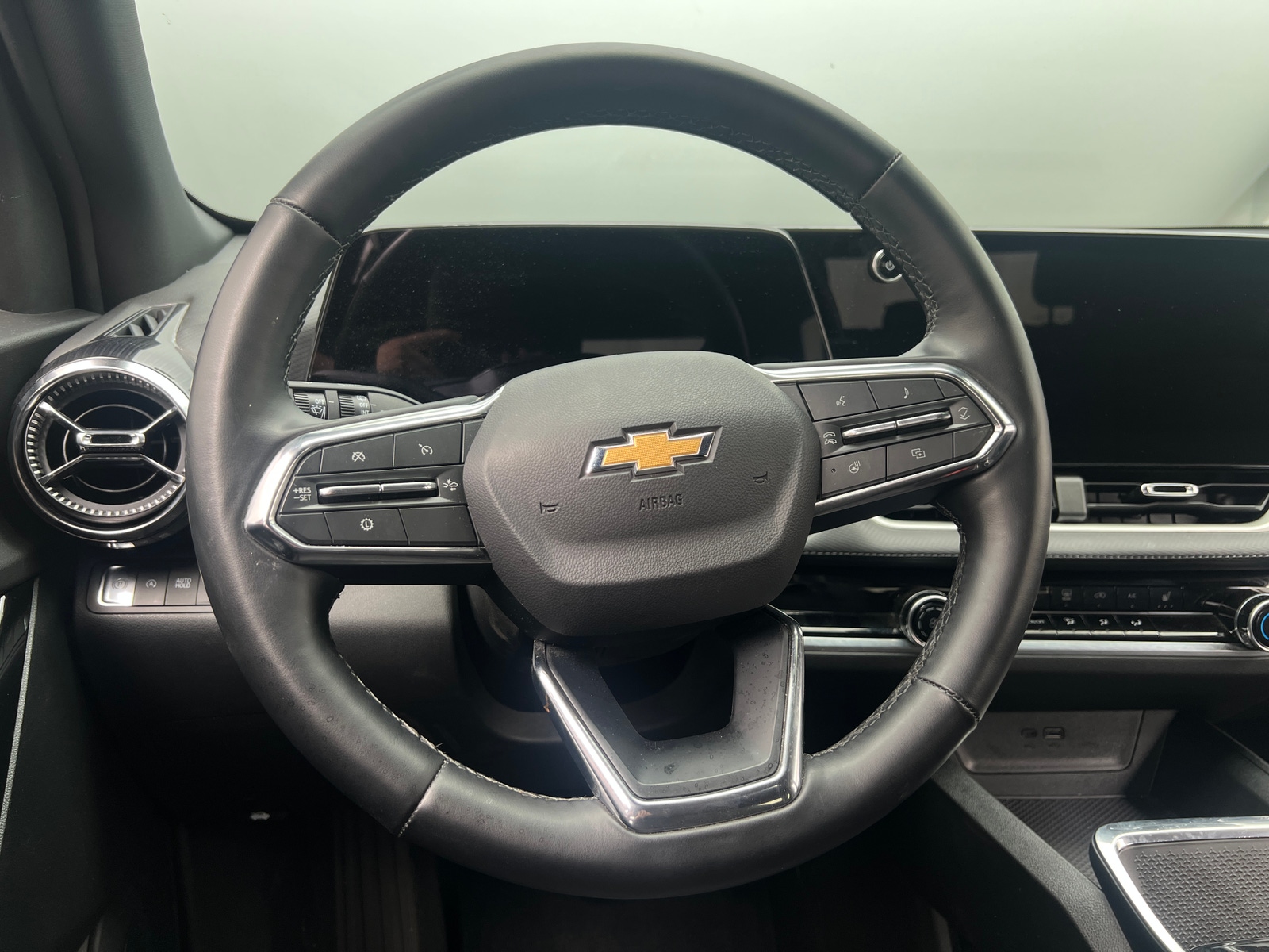 Thumbnail: 2025 Chevrolet Equinox - 5