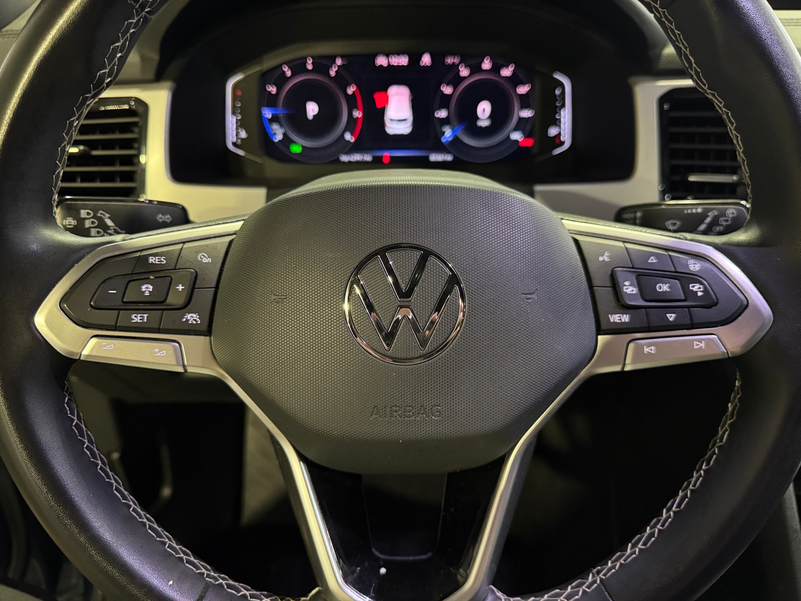 Thumbnail: 2022 Volkswagen Atlas - 4