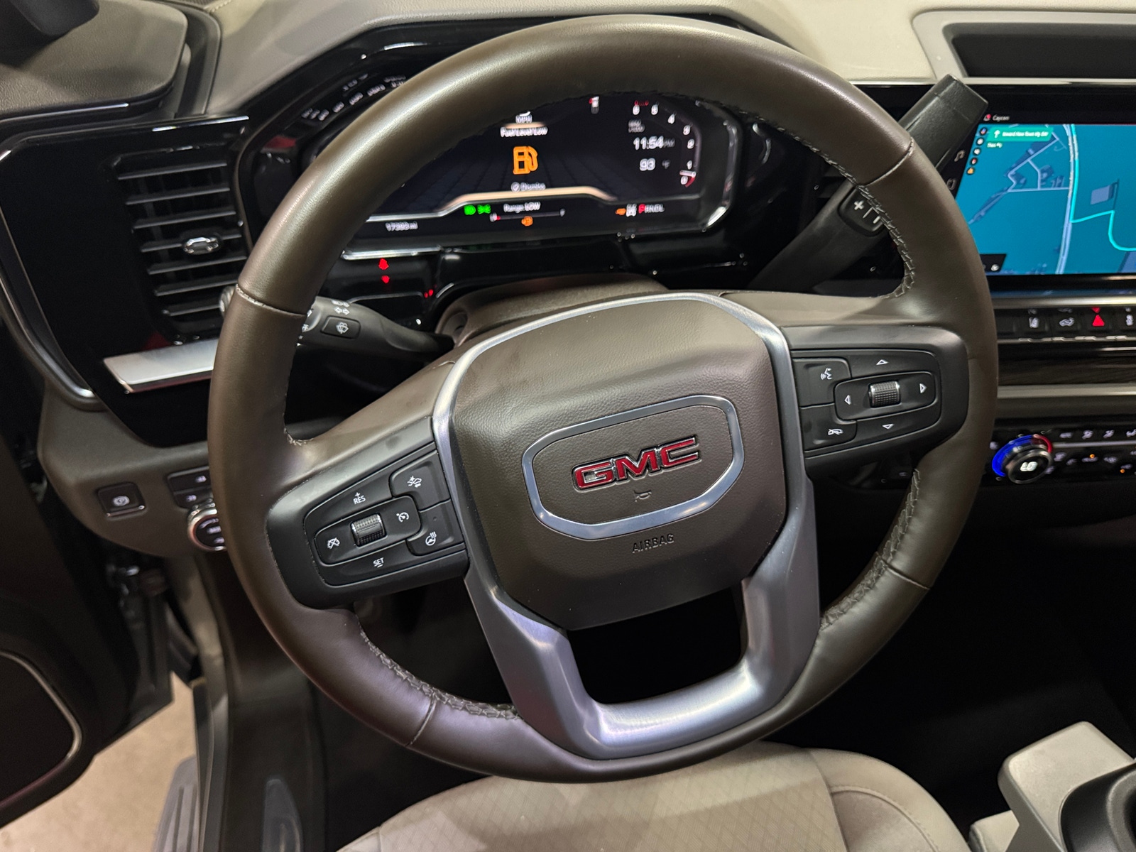 Thumbnail: 2025 GMC Sierra 2500 - 5