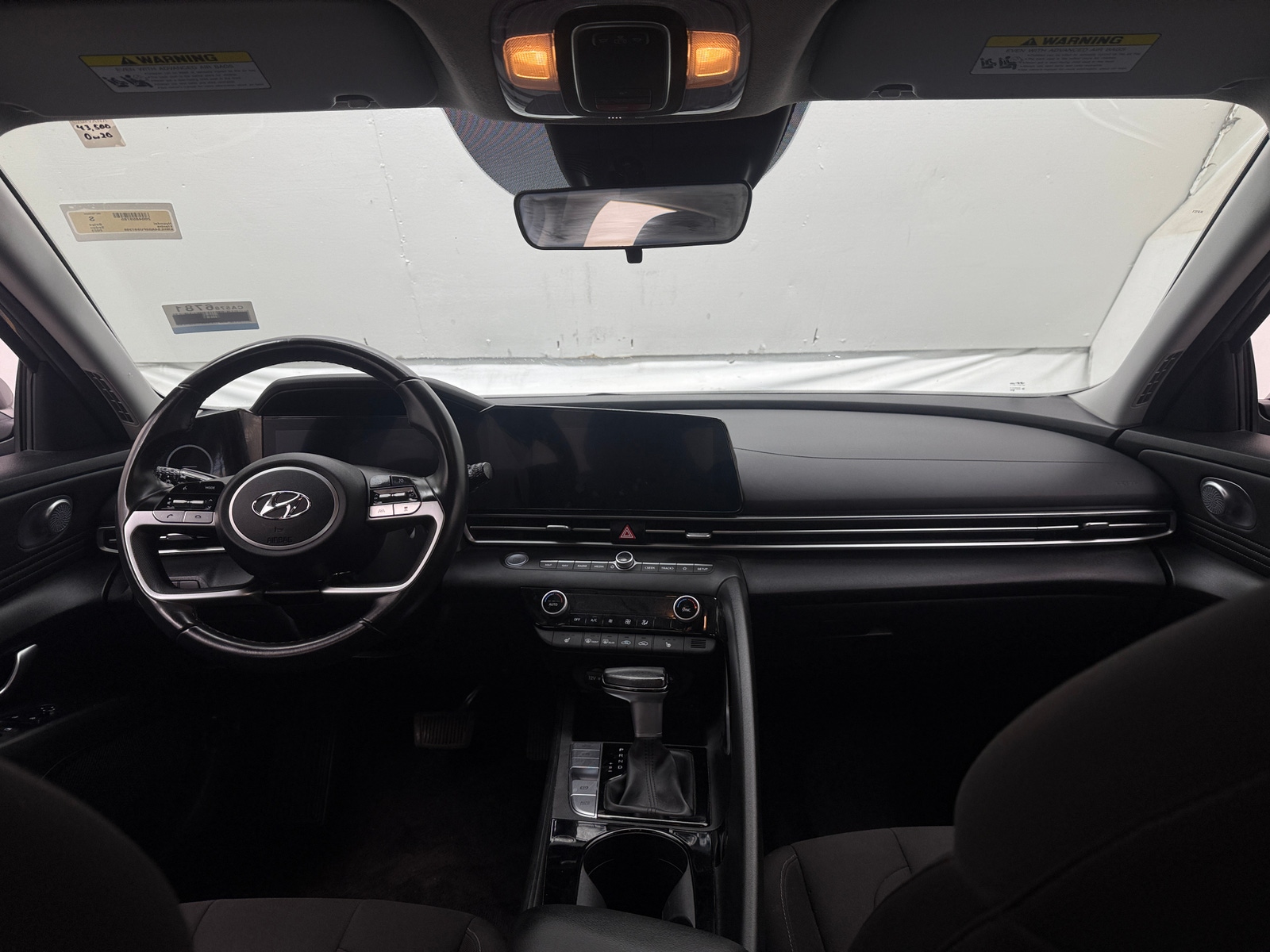 Thumbnail: 2023 Hyundai Elantra - 3