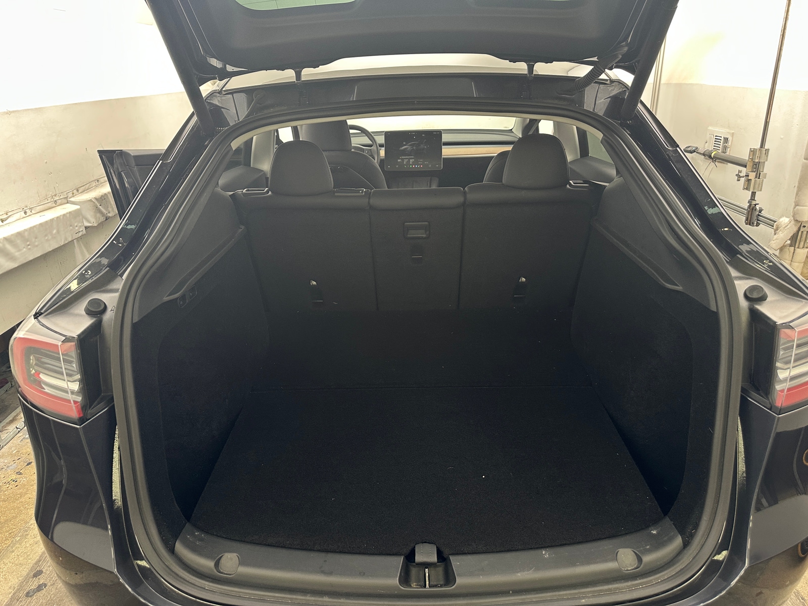 Thumbnail: 2025 Tesla Model Y - 6