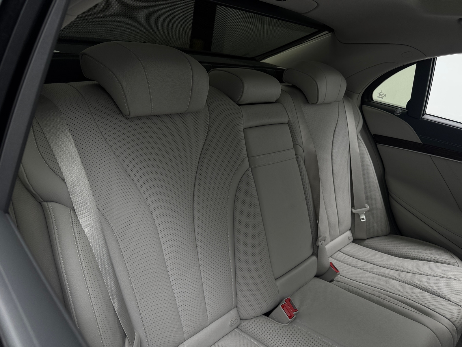 Thumbnail: 2017 Mercedes-Benz S-Class - 5