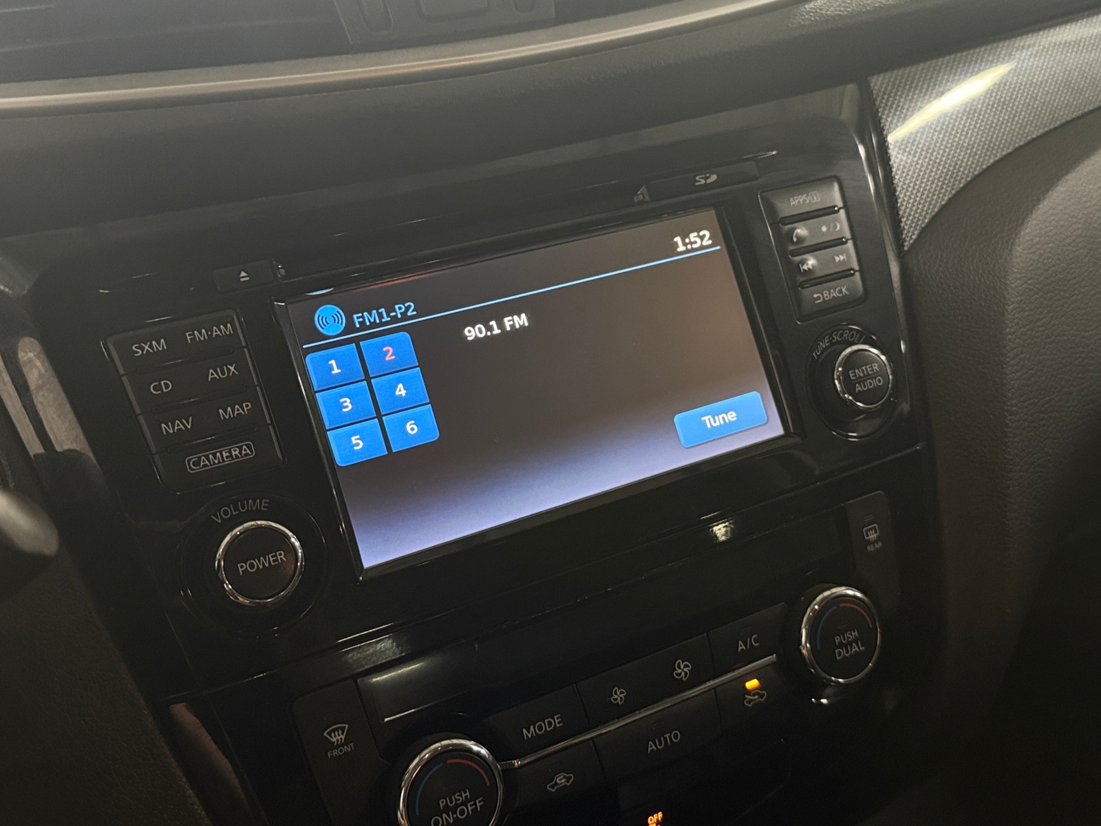 Thumbnail: 2016 Nissan Rogue - 3