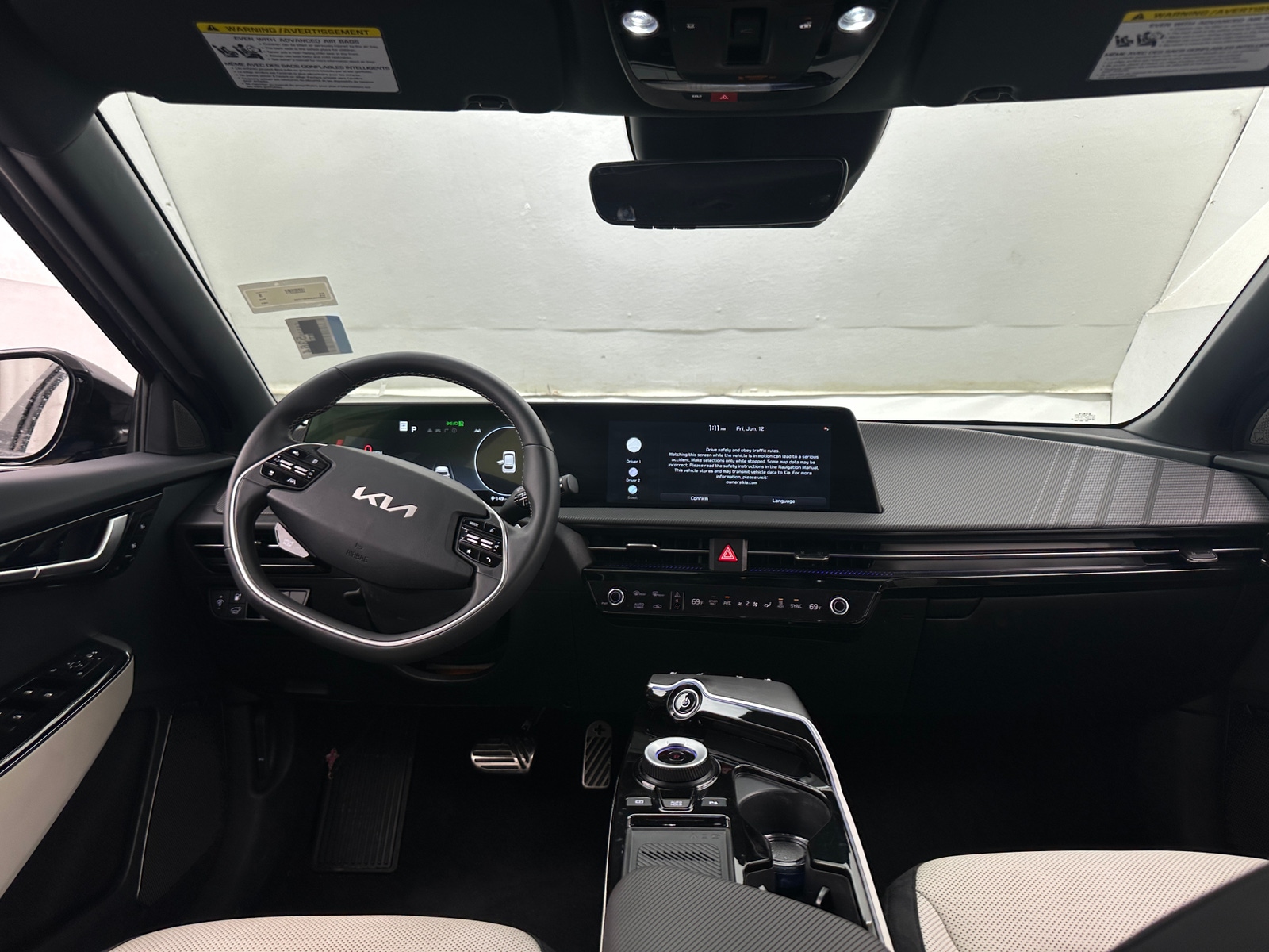 Thumbnail: 2024 Kia EV6 - 2