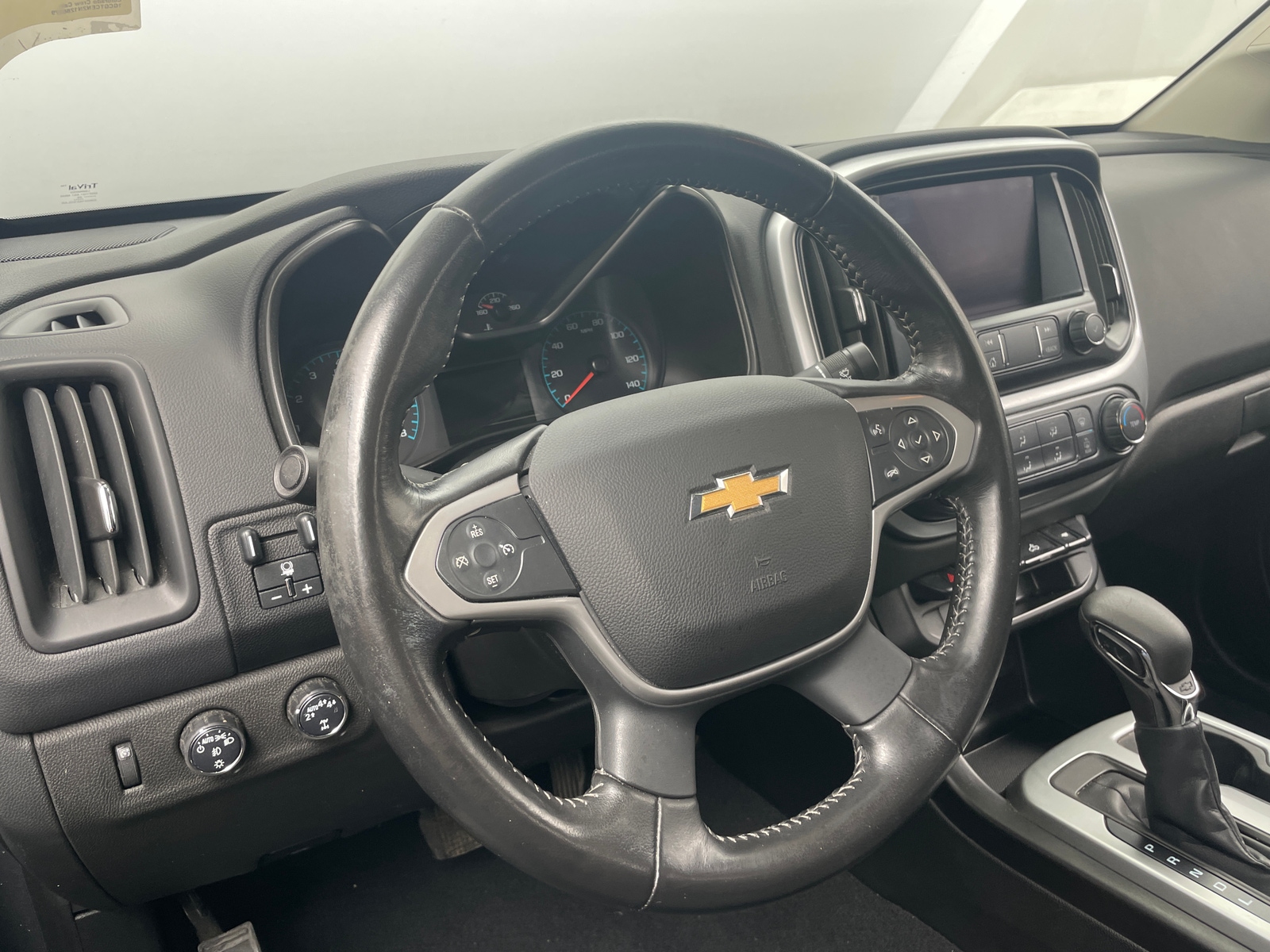Thumbnail: 2022 Chevrolet Colorado - 5