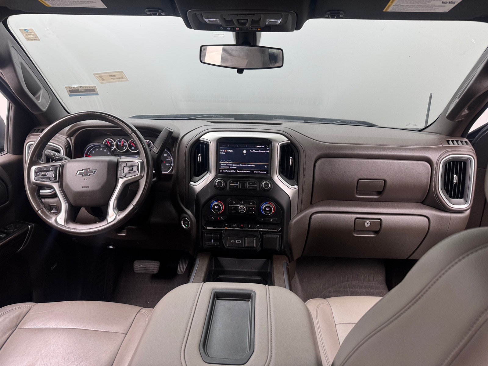 Thumbnail: 2020 Chevrolet Silverado 1500 - 3