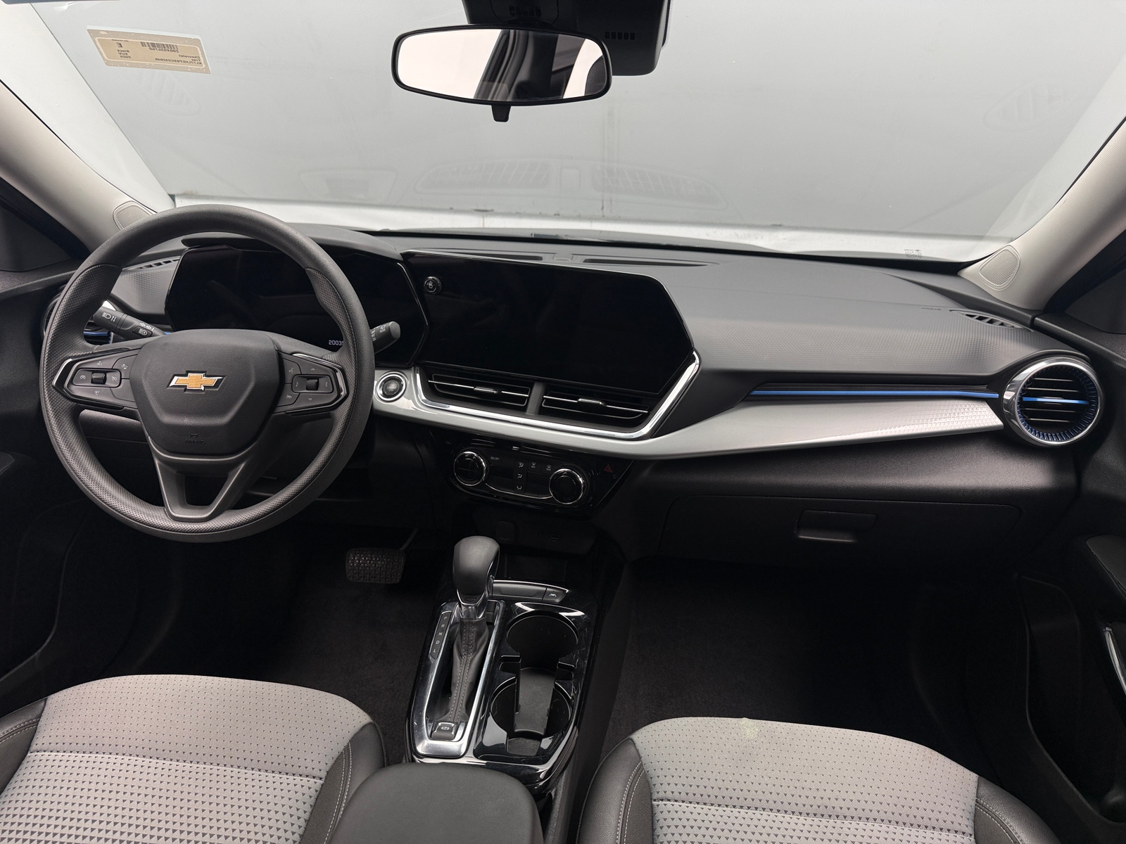 Thumbnail: 2025 Chevrolet Trax - 3