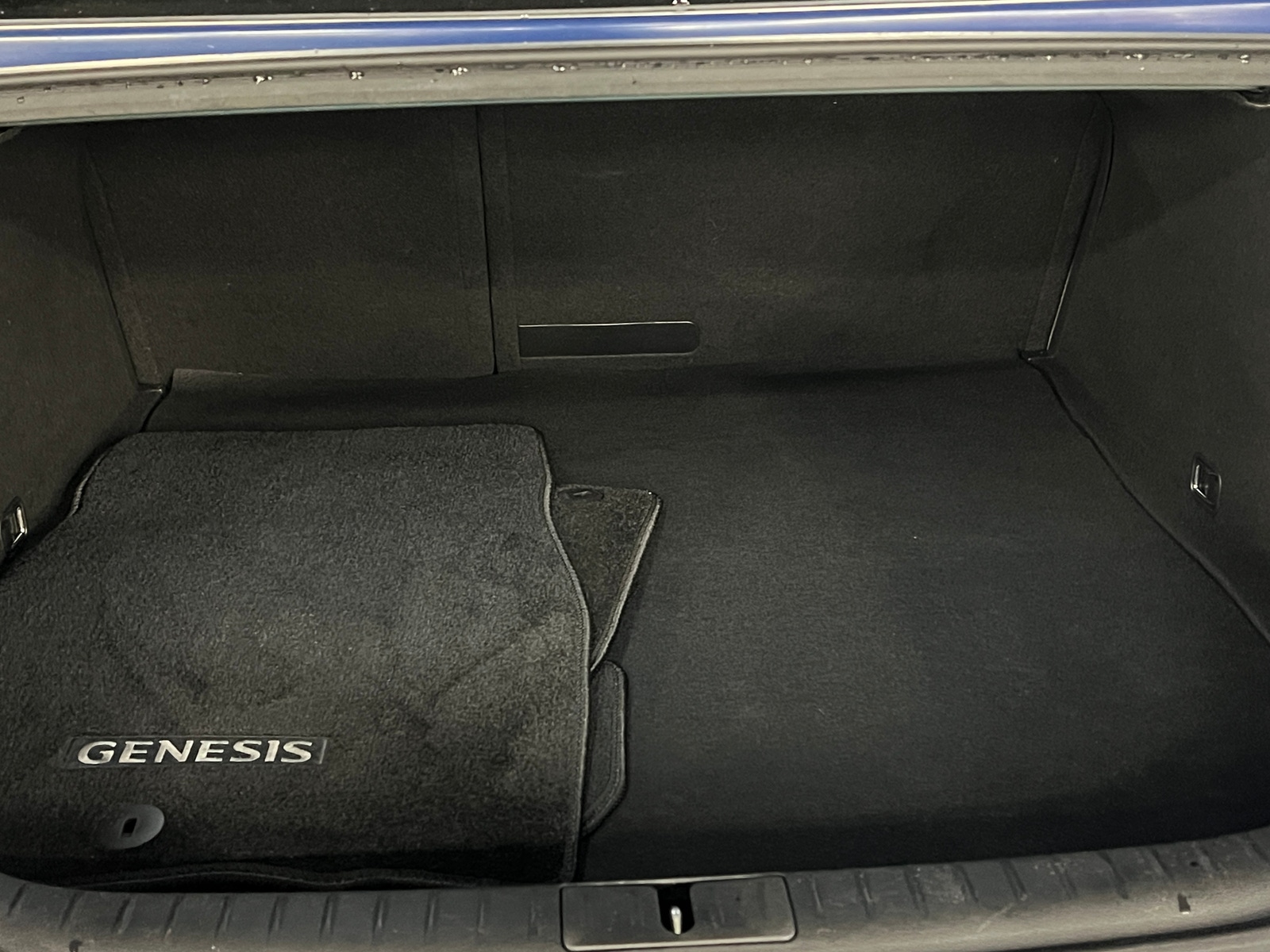 Thumbnail: 2022 Genesis G70 - 6