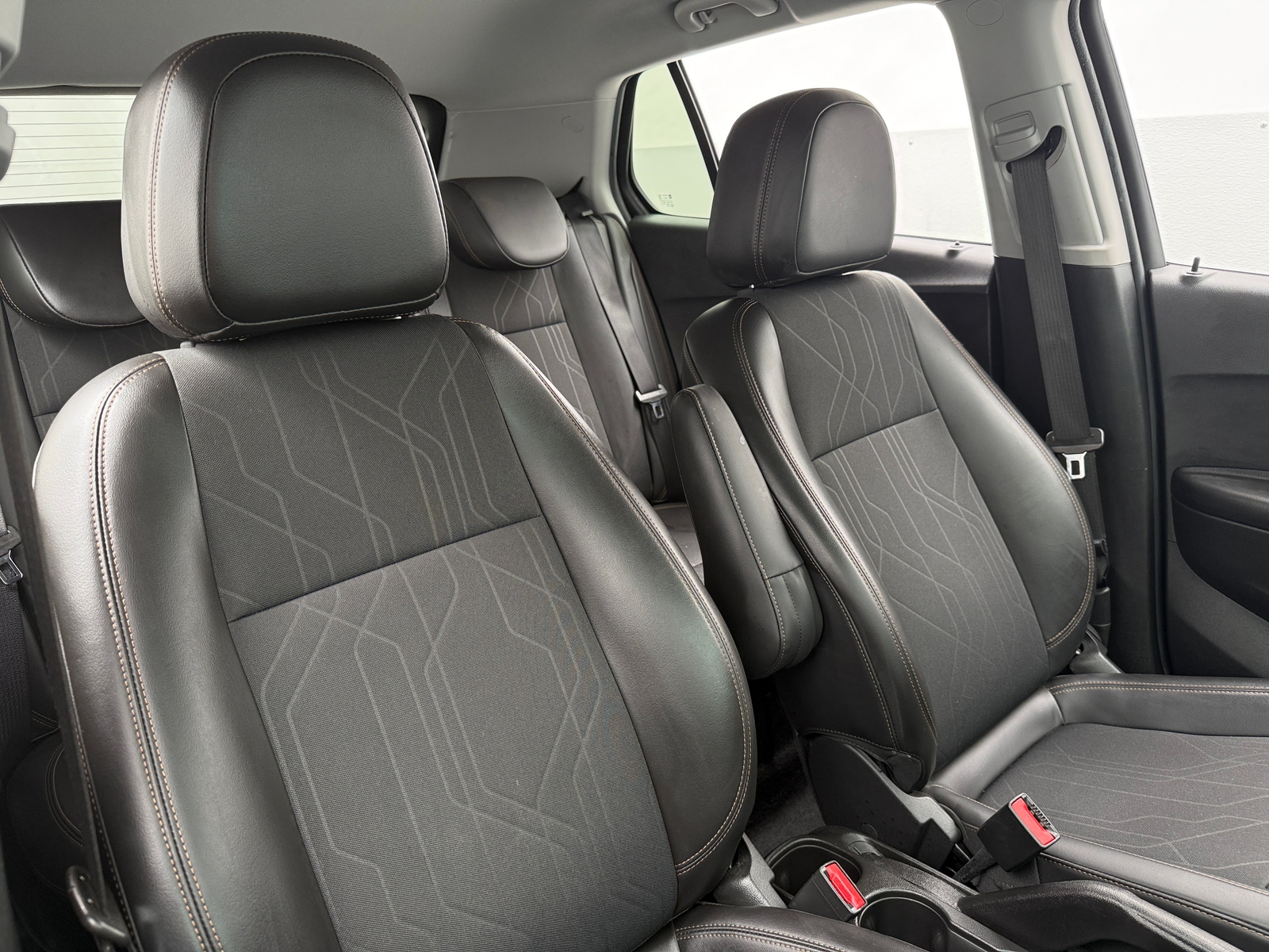 Thumbnail: 2022 Chevrolet Trax - 2
