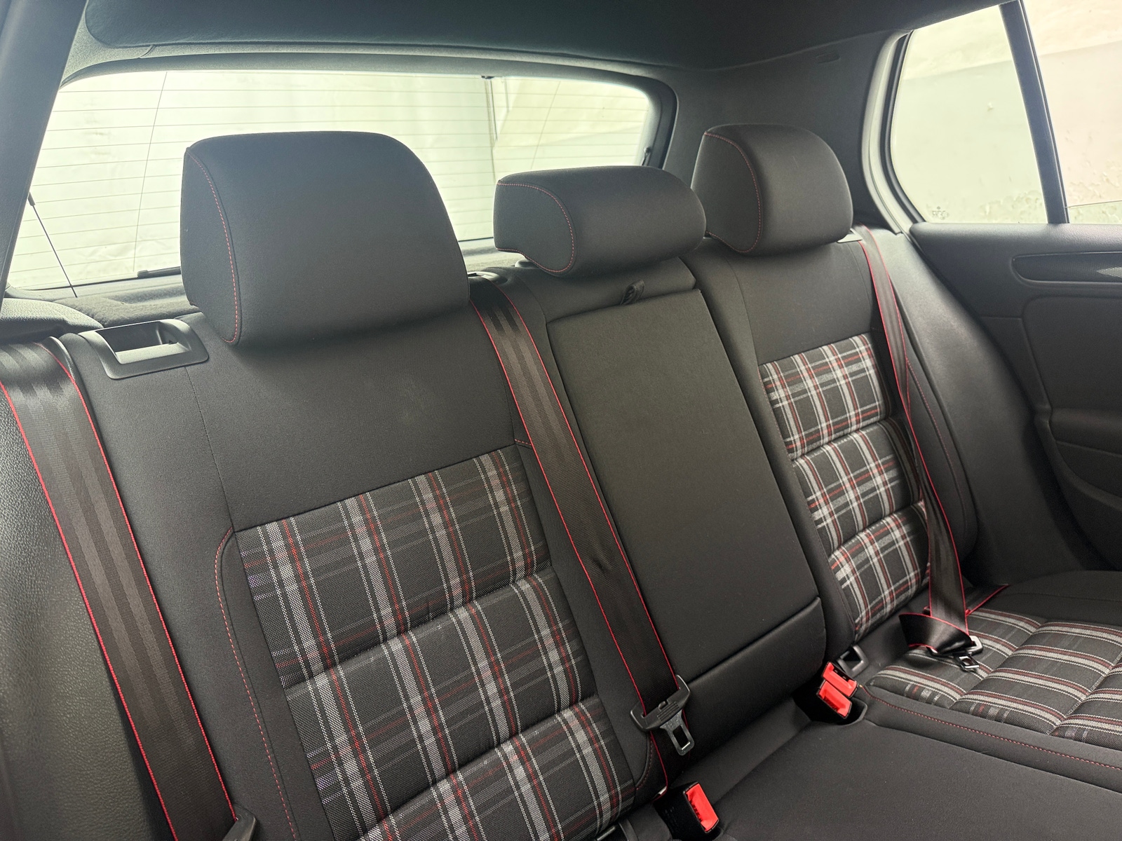 Thumbnail: 2014 Volkswagen Golf - 6